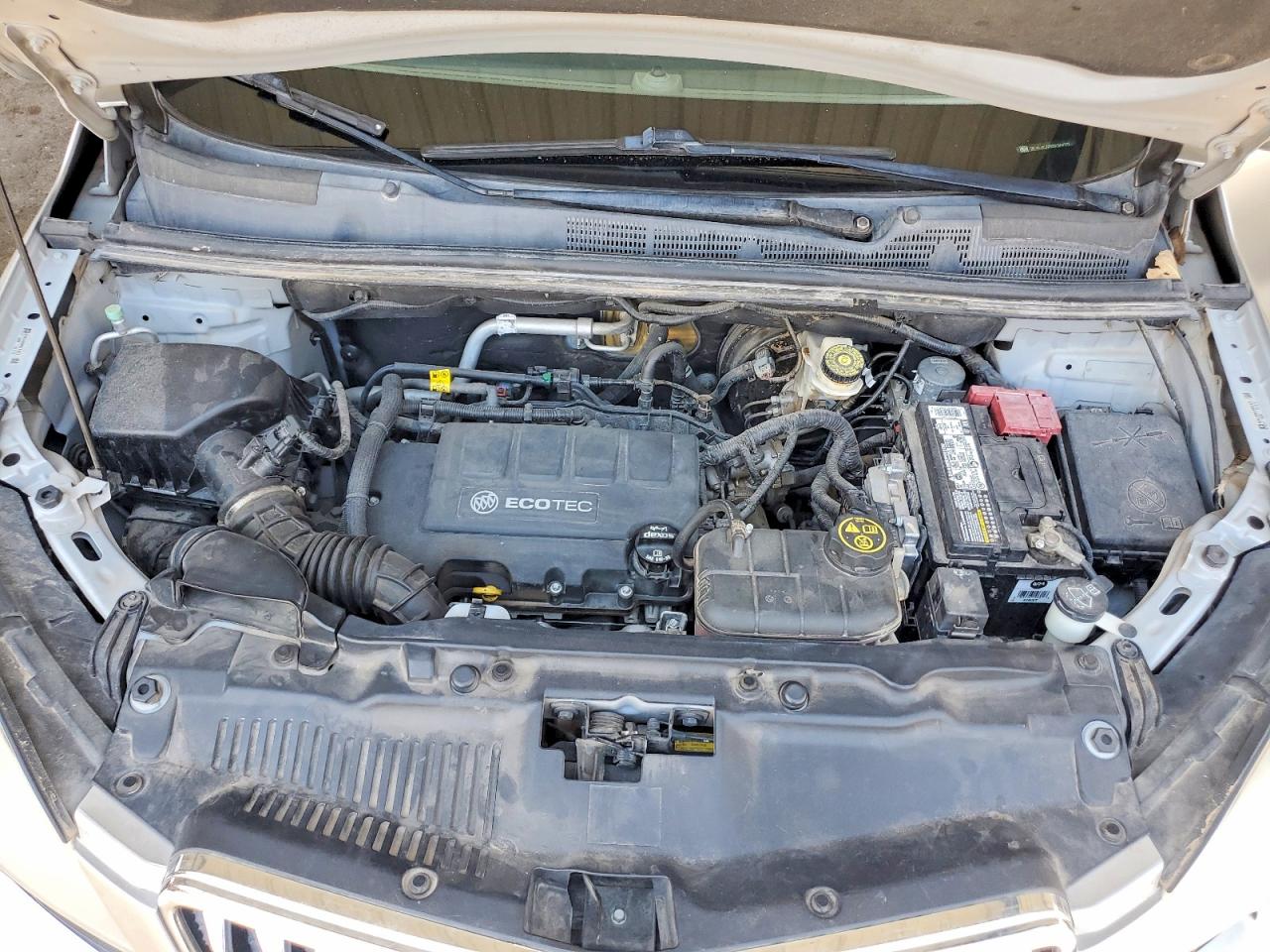 2015 Buick Encore Серебряный vin: KL4CJASB0FB141978