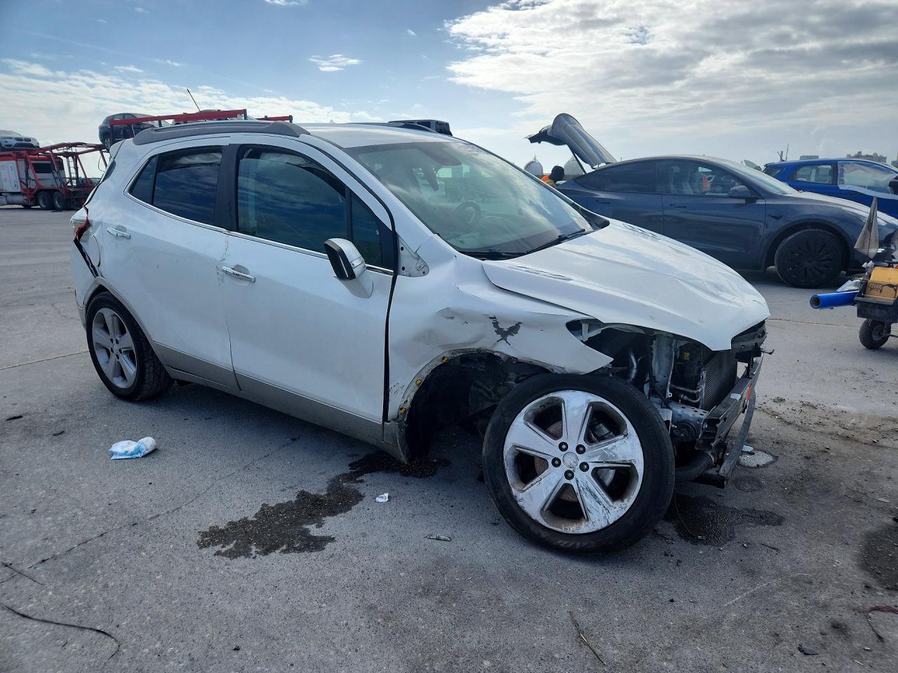 2015 Buick Encore White vin: KL4CJASB1FB206661