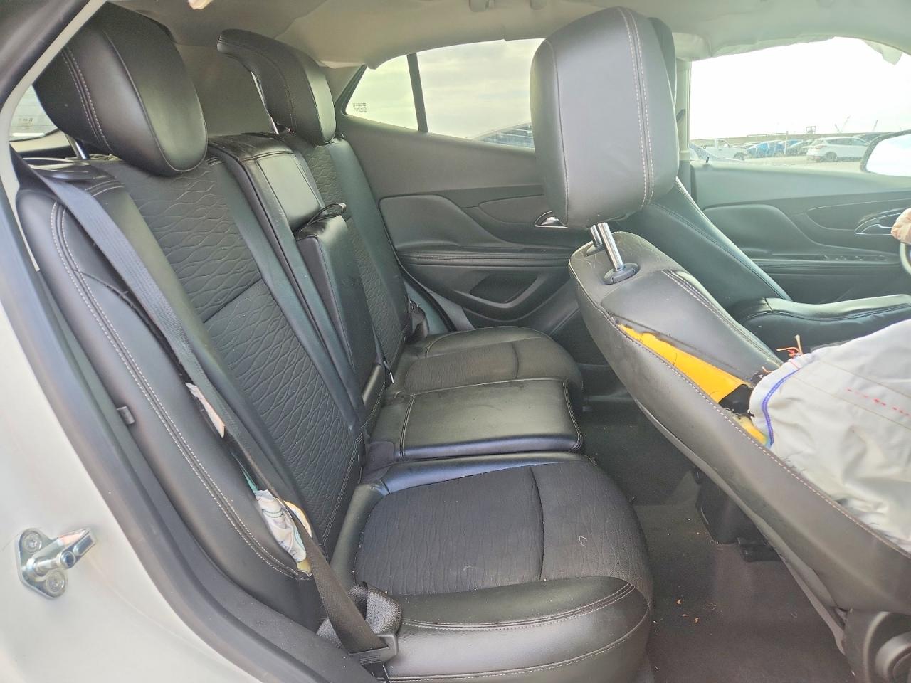 2015 Buick Encore White vin: KL4CJASB1FB206661