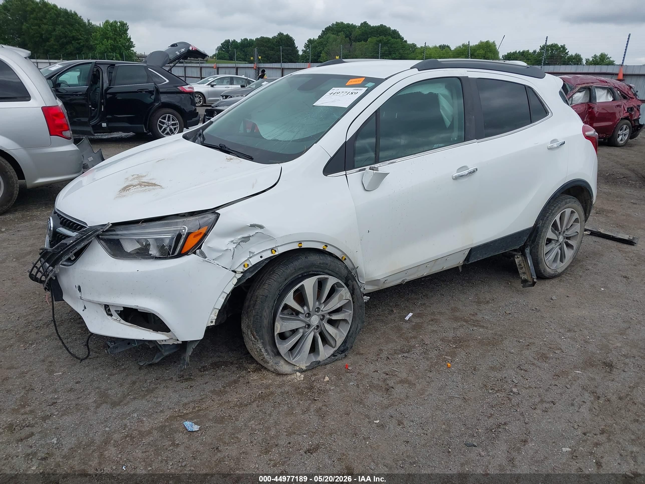 2019 Buick Encore Fwd Preferred White vin: KL4CJASB1KB710430
