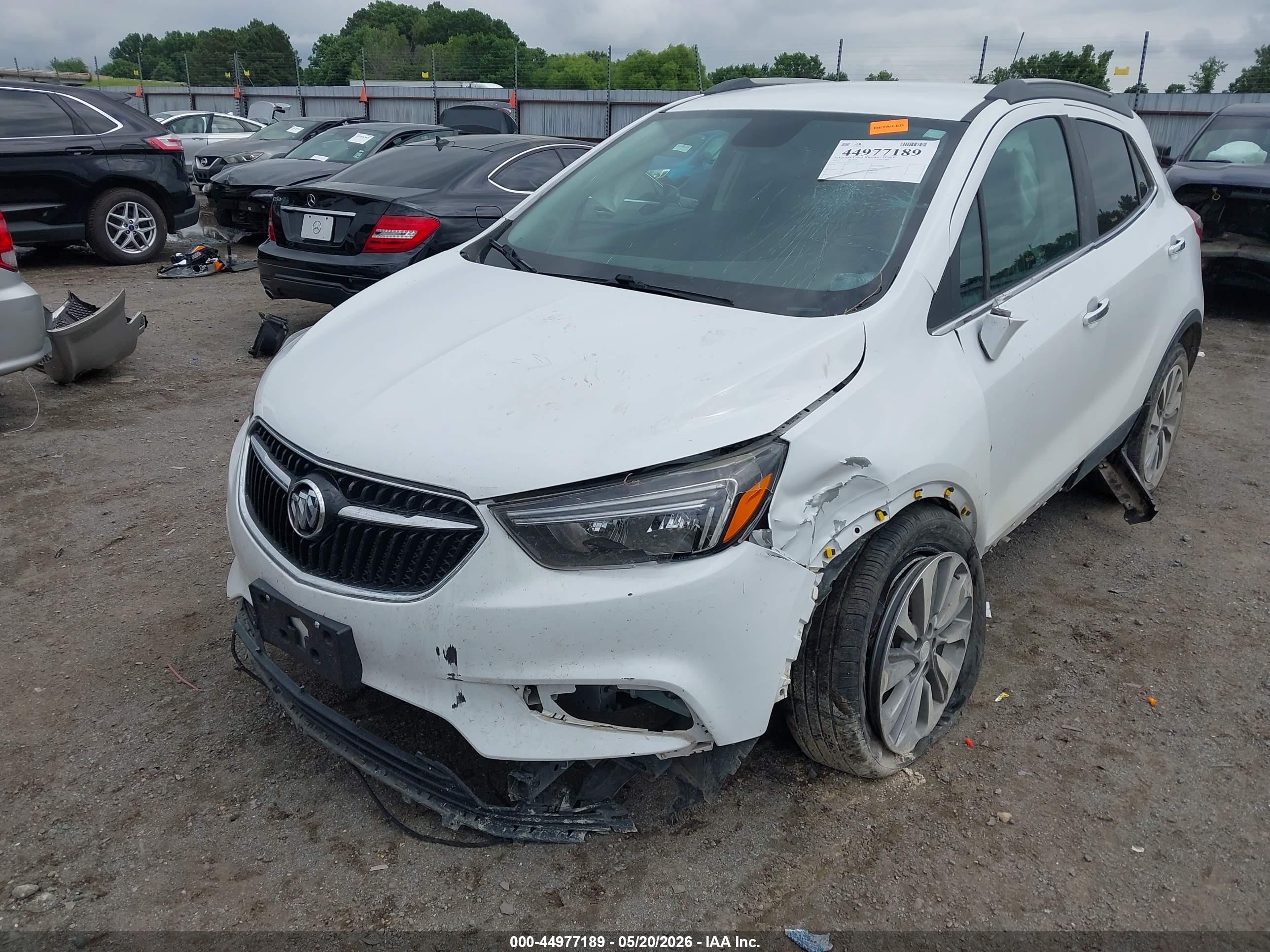 2019 Buick Encore Fwd Preferred White vin: KL4CJASB1KB710430