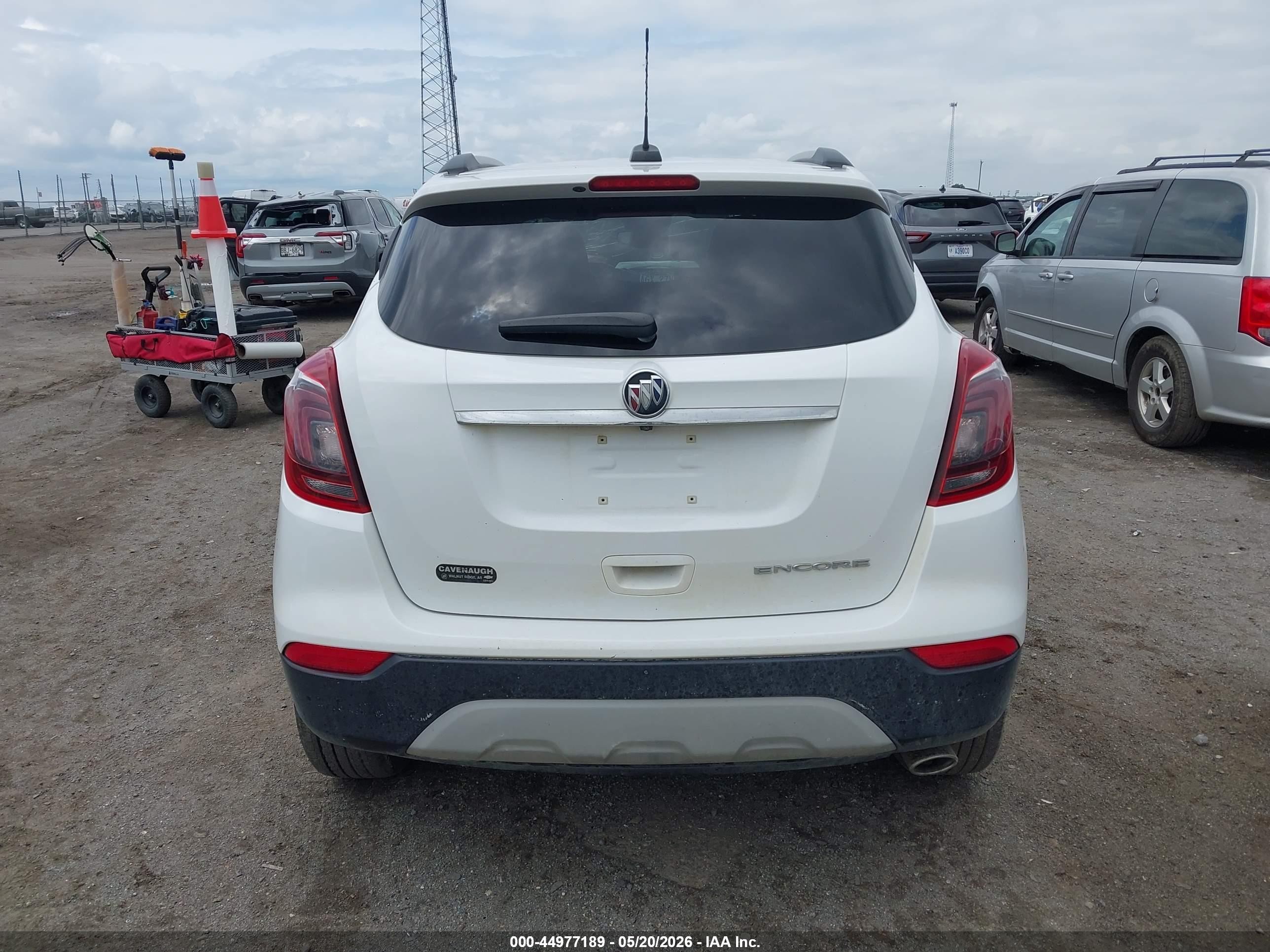 2019 Buick Encore Fwd Preferred White vin: KL4CJASB1KB710430