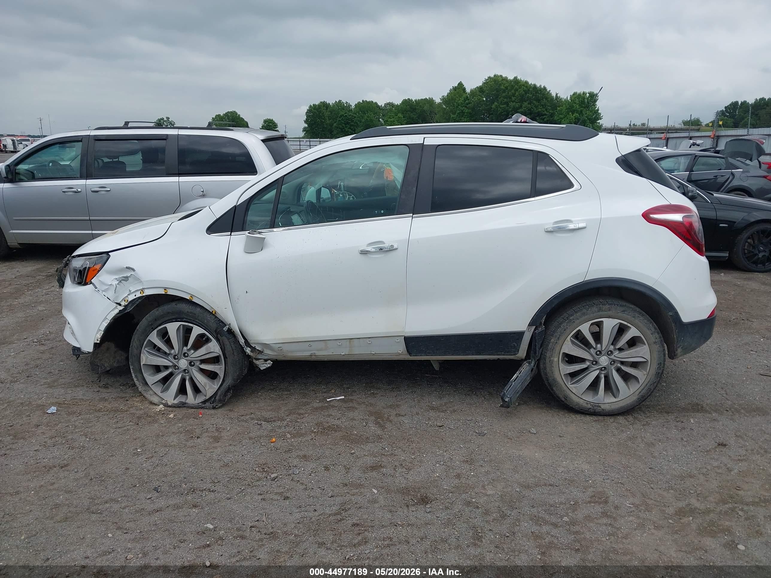 2019 Buick Encore Fwd Preferred White vin: KL4CJASB1KB710430