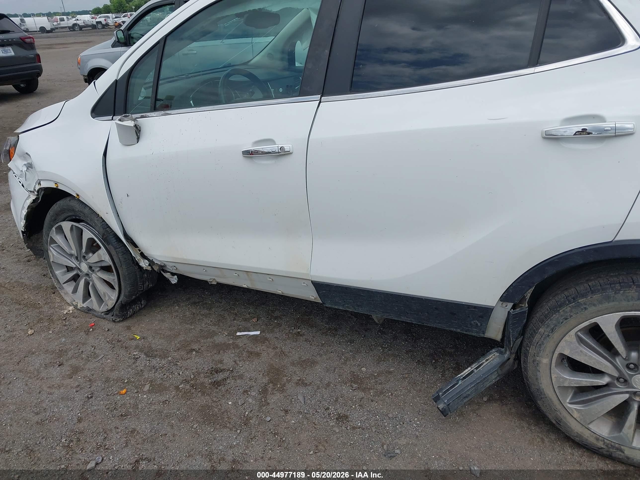 2019 Buick Encore Fwd Preferred White vin: KL4CJASB1KB710430
