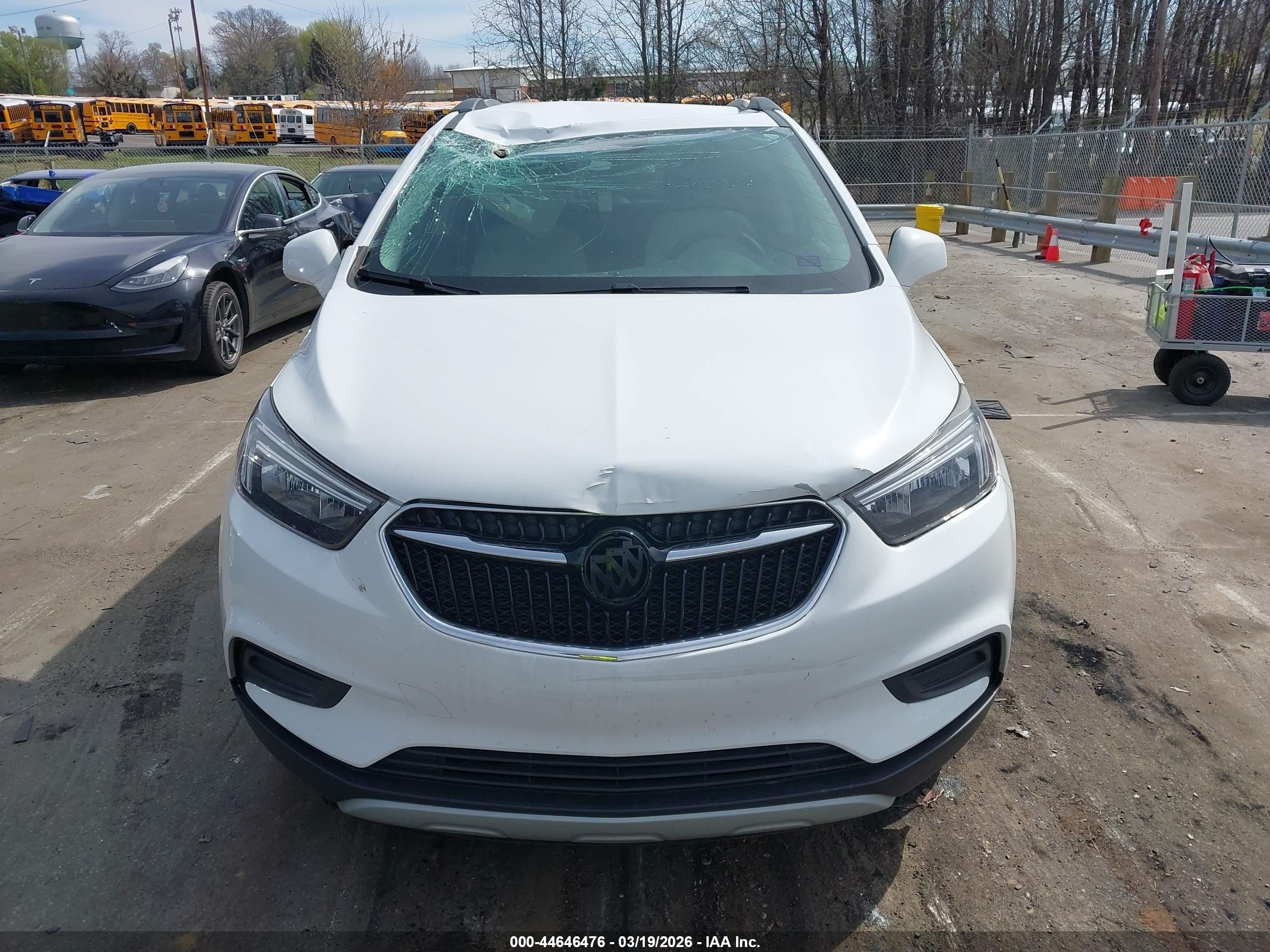 2020 Buick Encore Fwd Preferred White vin: KL4CJASB1LB039844