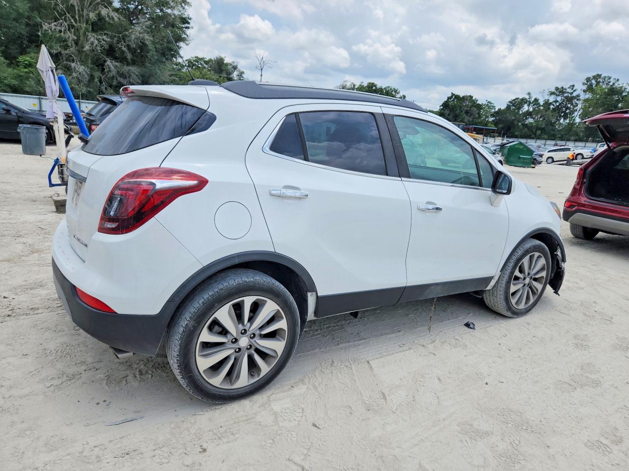 2020 Buick Encore Preferred White vin: KL4CJASB1LB316251