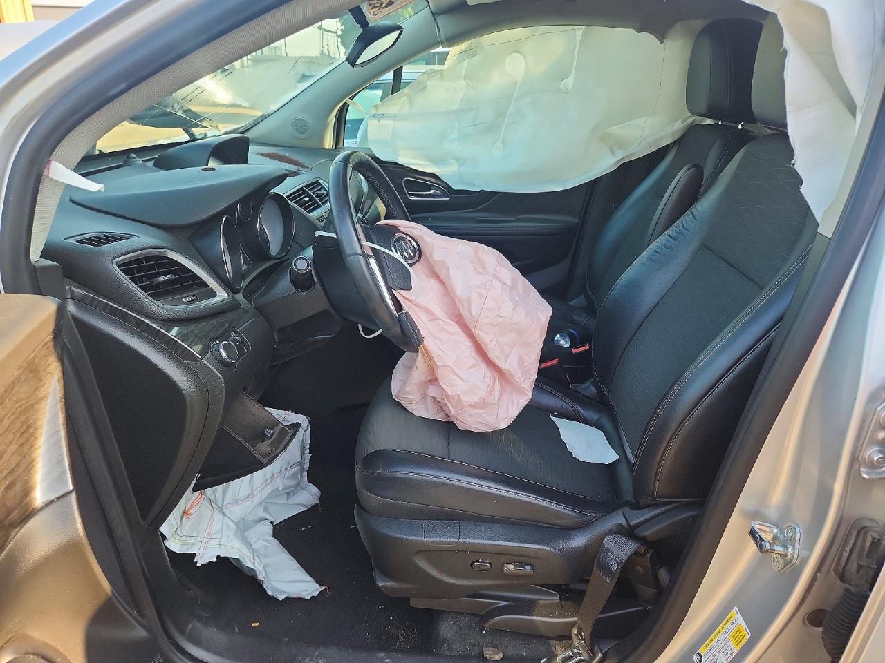 2015 Buick Encore Серебряный vin: KL4CJASB2FB068161