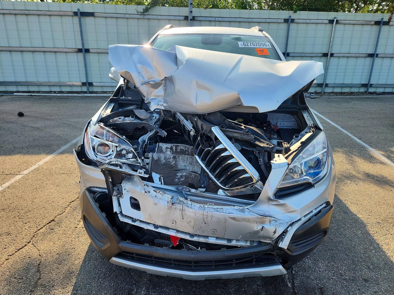 2015 Buick Encore Серебряный vin: KL4CJASB2FB068161
