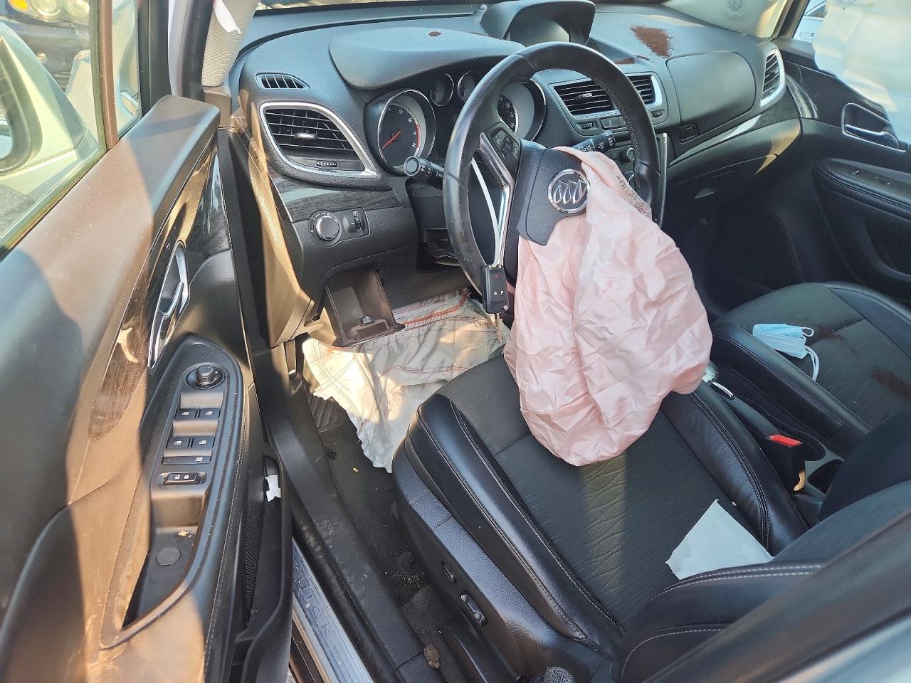 2015 Buick Encore Серебряный vin: KL4CJASB2FB068161