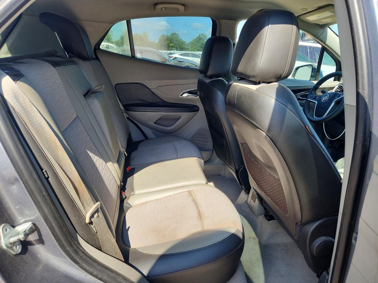 2015 Buick Encore Серебряный vin: KL4CJASB2FB198179