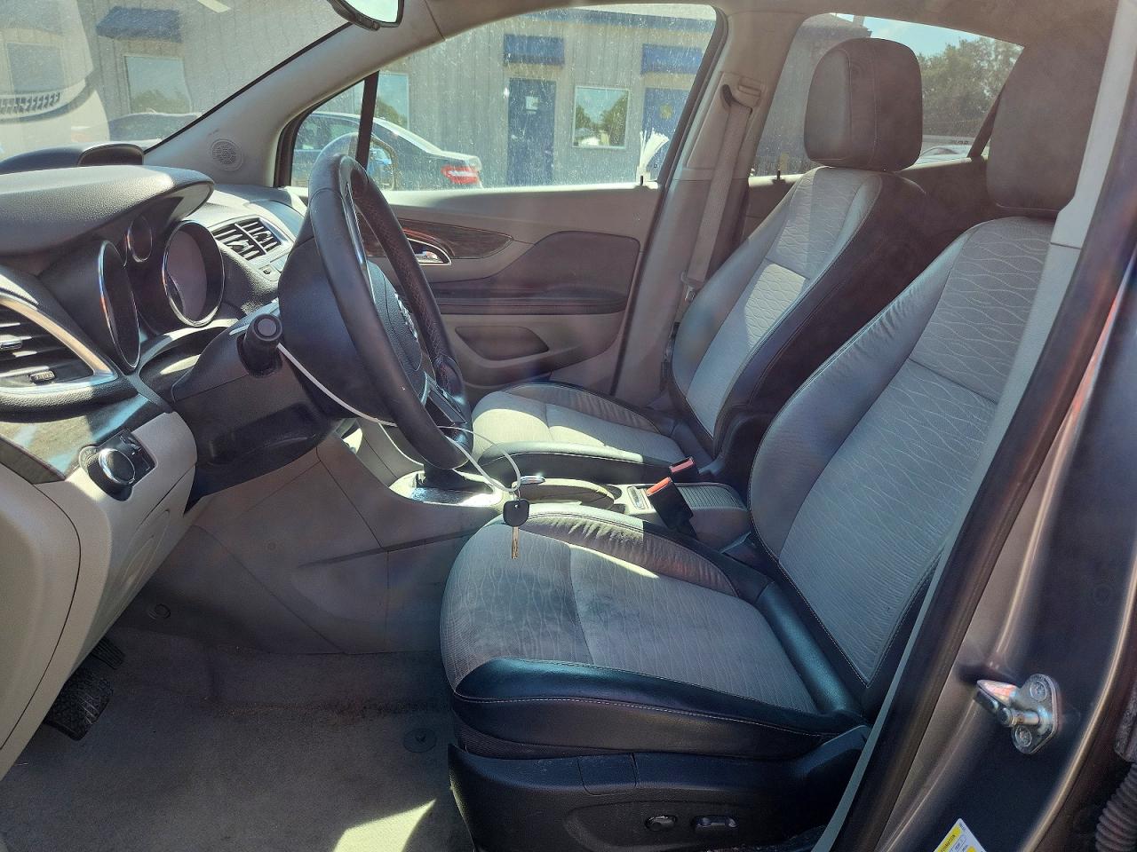 2015 Buick Encore Серебряный vin: KL4CJASB2FB198179