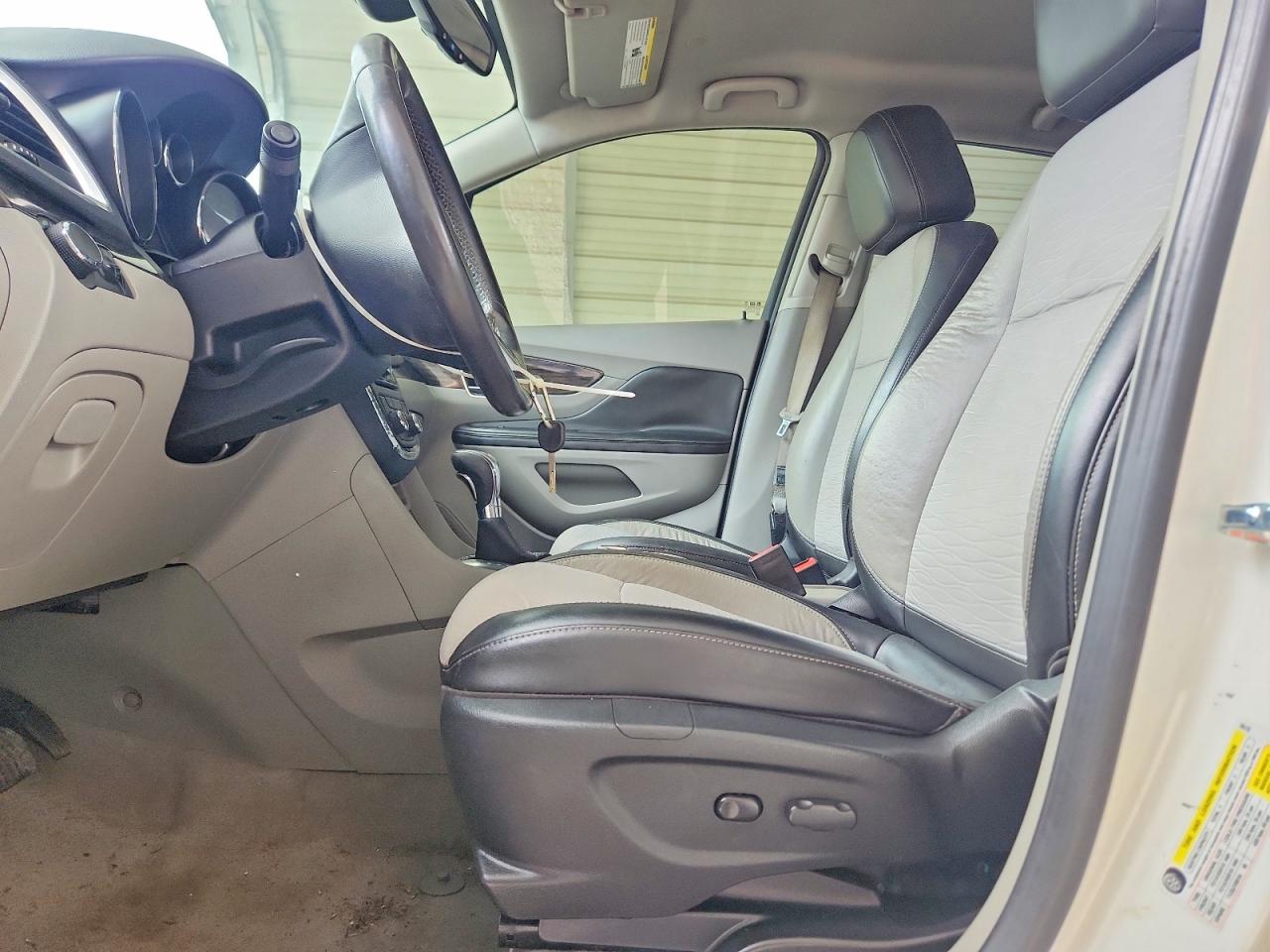 2015 Buick Encore White vin: KL4CJASB2FB252015