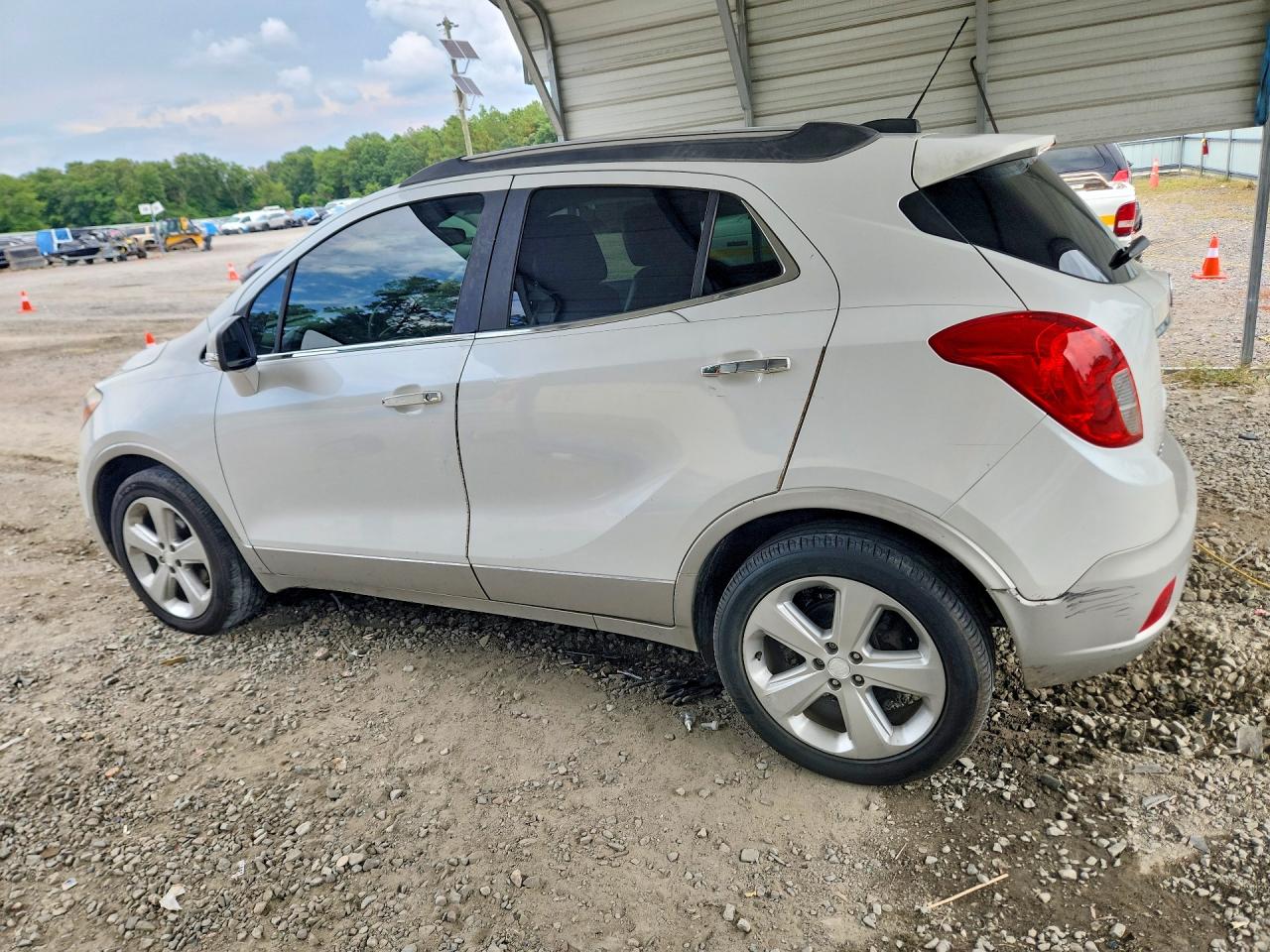2015 Buick Encore White vin: KL4CJASB2FB252015