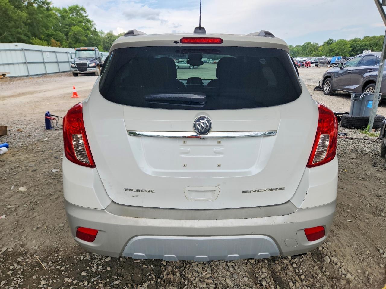 2015 Buick Encore White vin: KL4CJASB2FB252015