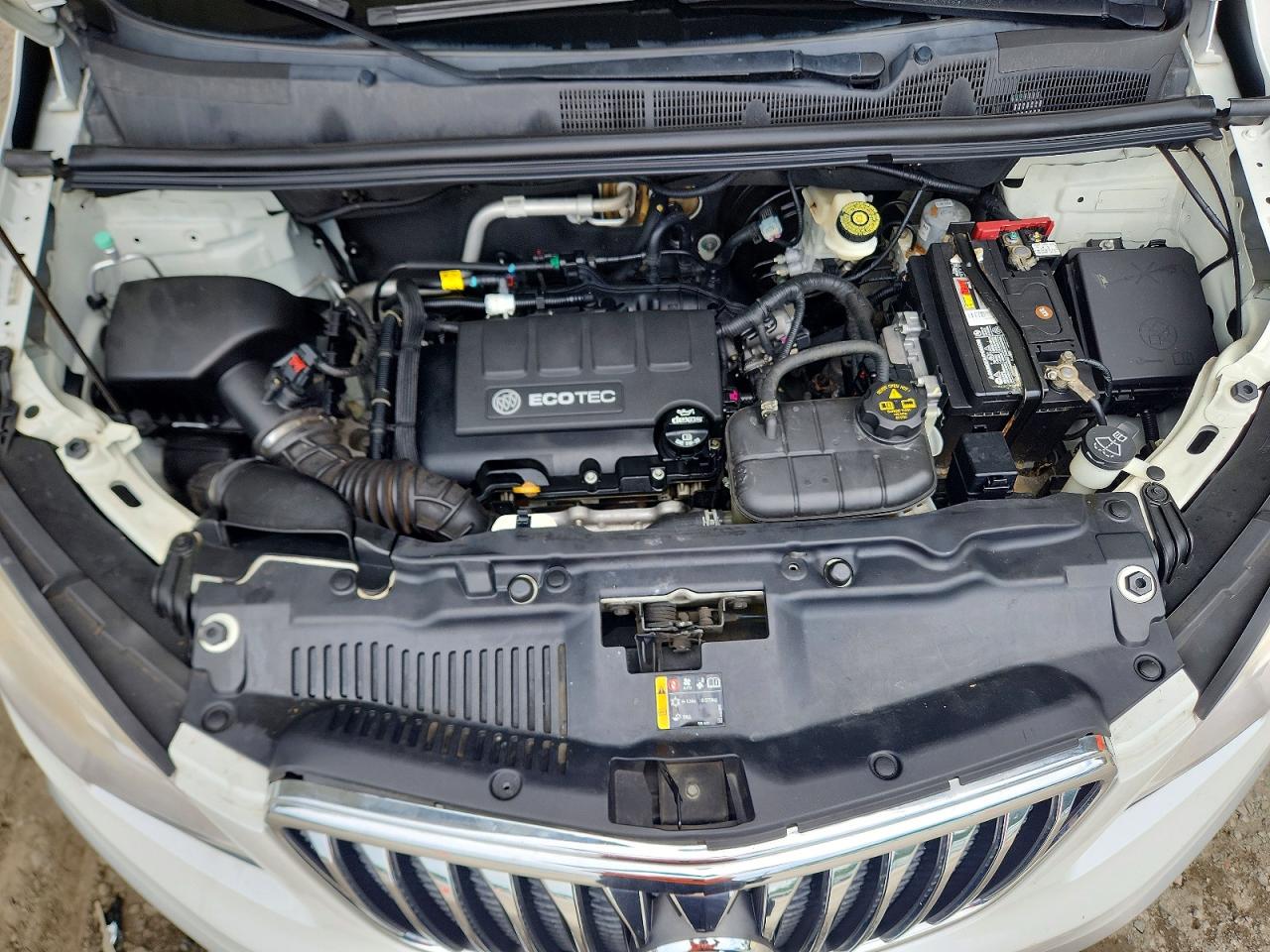 2015 Buick Encore White vin: KL4CJASB2FB252015