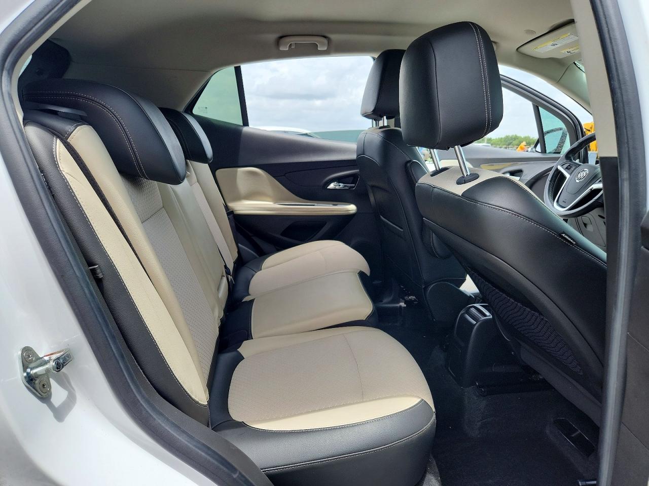 2018 Buick Encore Preferred White vin: KL4CJASB2JB651970
