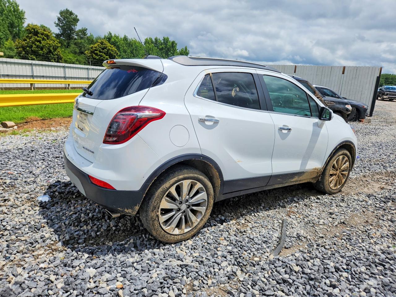 2019 Buick Encore Preferred White vin: KL4CJASB2KB706077