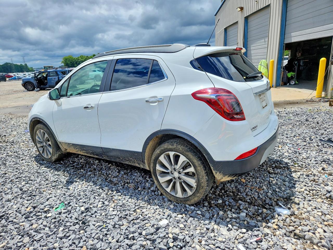 2019 Buick Encore Preferred White vin: KL4CJASB2KB706077