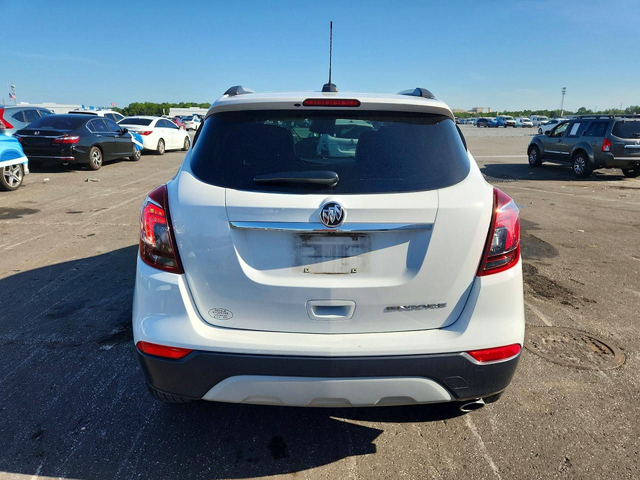 2019 Buick Encore Preferred White vin: KL4CJASB2KB960307