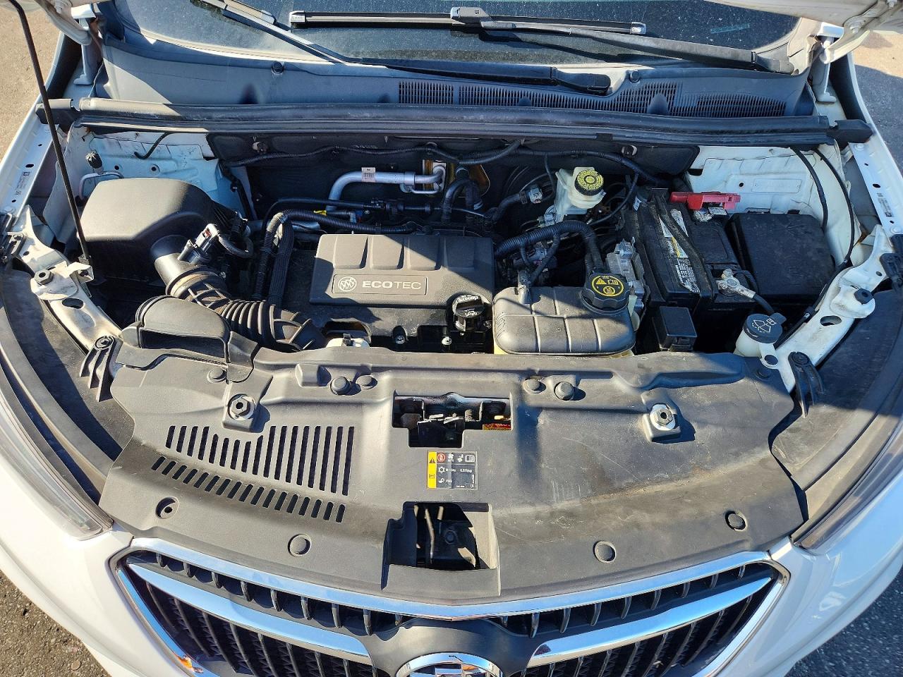 2019 Buick Encore Preferred White vin: KL4CJASB2KB960307