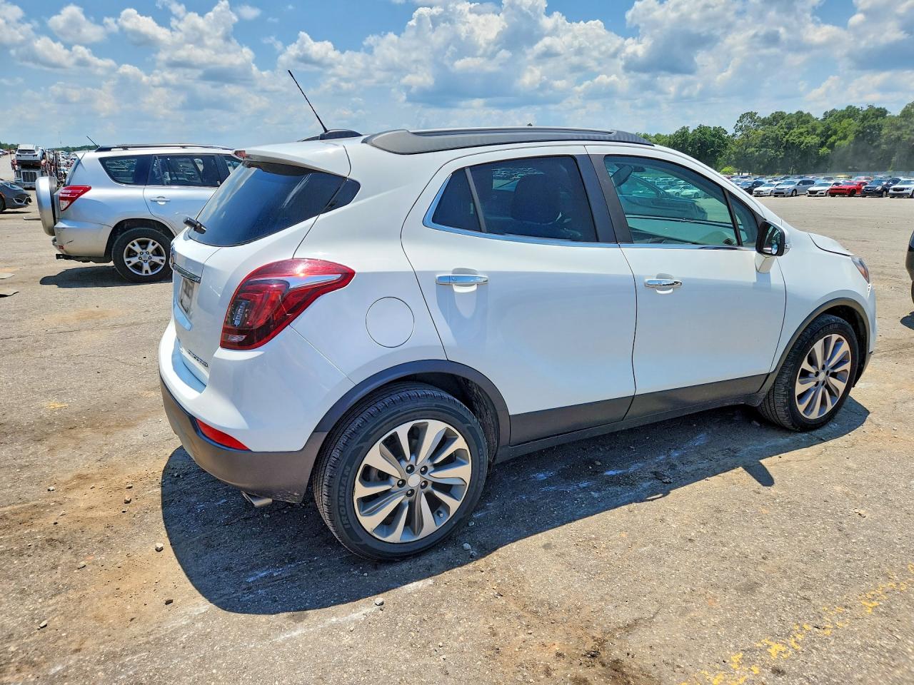 2019 Buick Encore Preferred White vin: KL4CJASB3KB762058