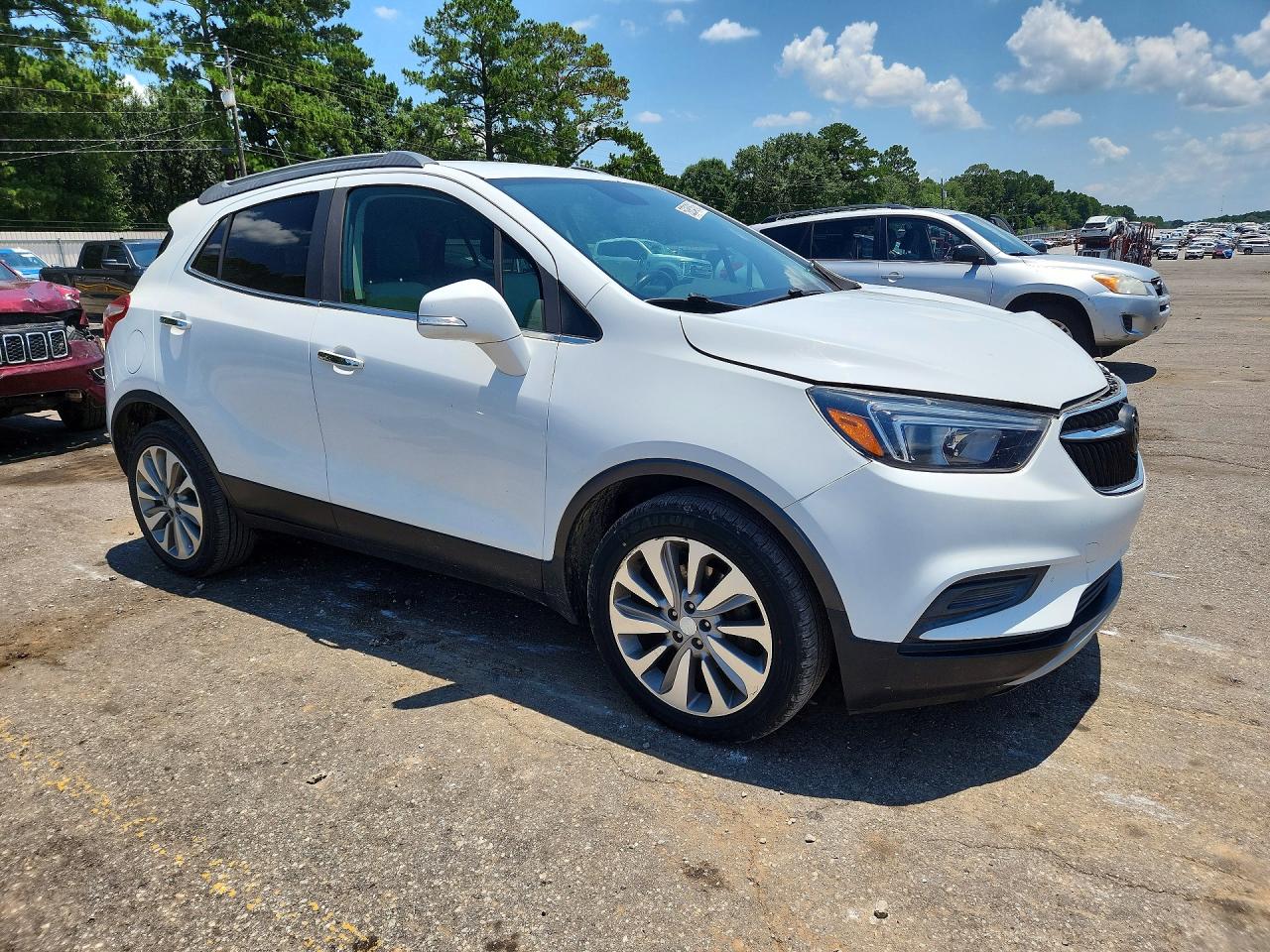 2019 Buick Encore Preferred White vin: KL4CJASB3KB762058