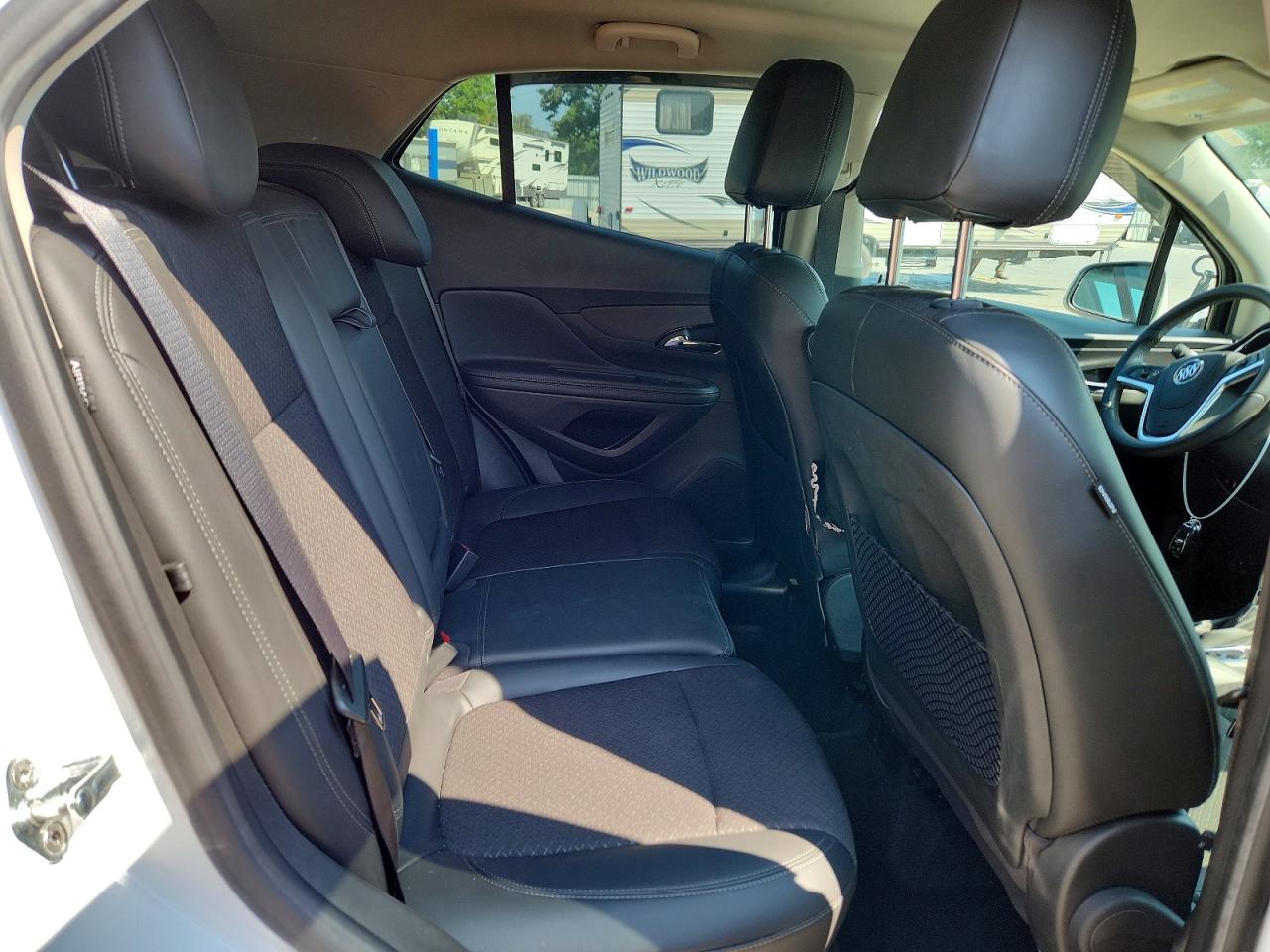 2020 Buick Encore Preferred White vin: KL4CJASB3LB000916