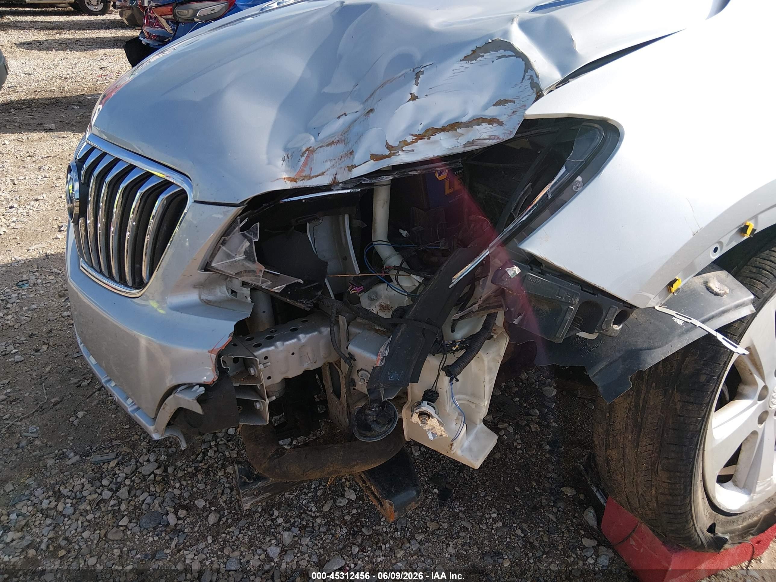 2015 Buick Encore   Silver vin: KL4CJASB4FB056433