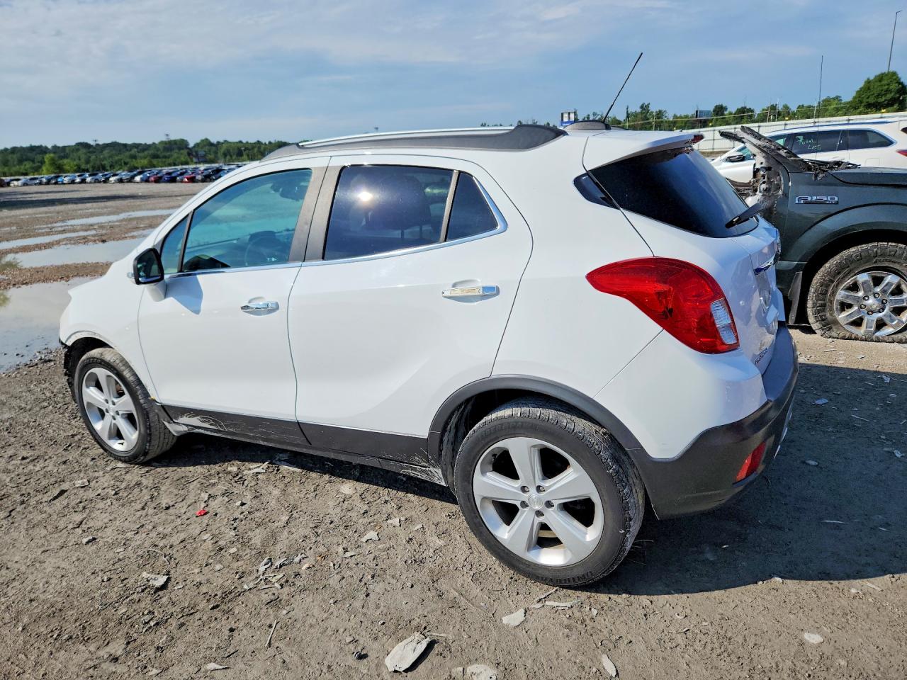 2016 Buick Encore White vin: KL4CJASB5GB668397