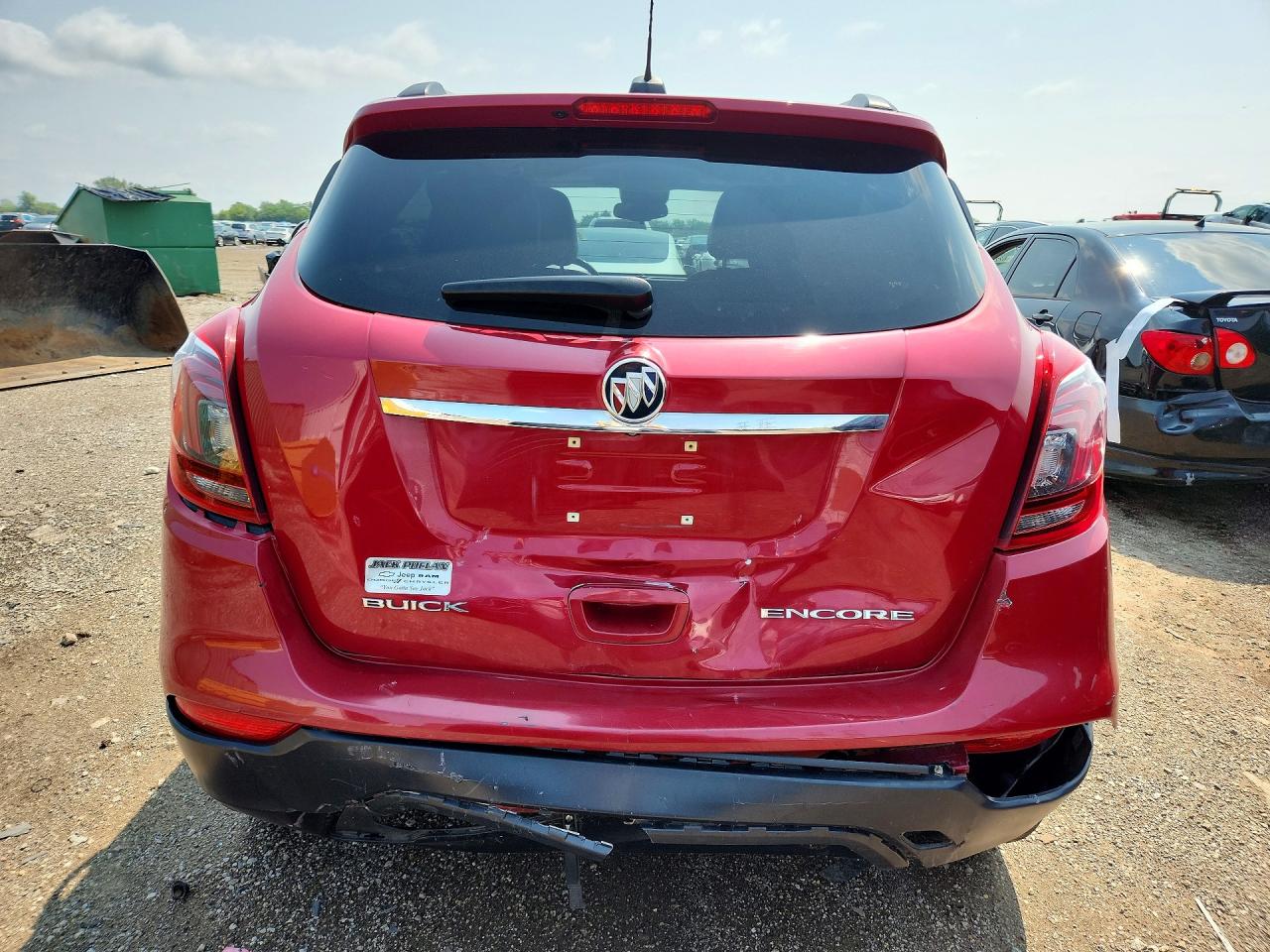 2018 Buick Encore Preferred Red vin: KL4CJASB7JB558703