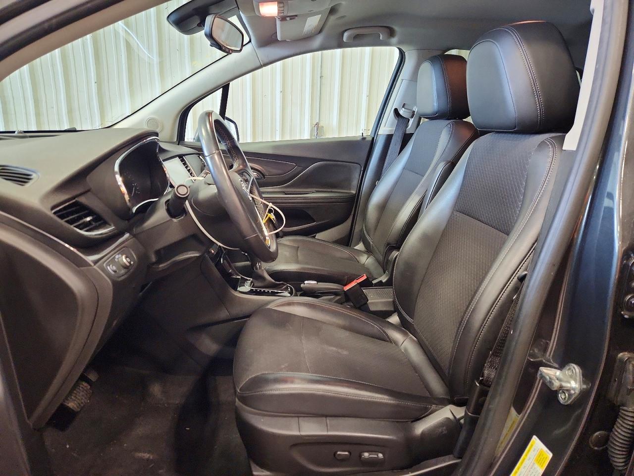 2018 Buick Encore Preferred Серый vin: KL4CJASB7JB693065