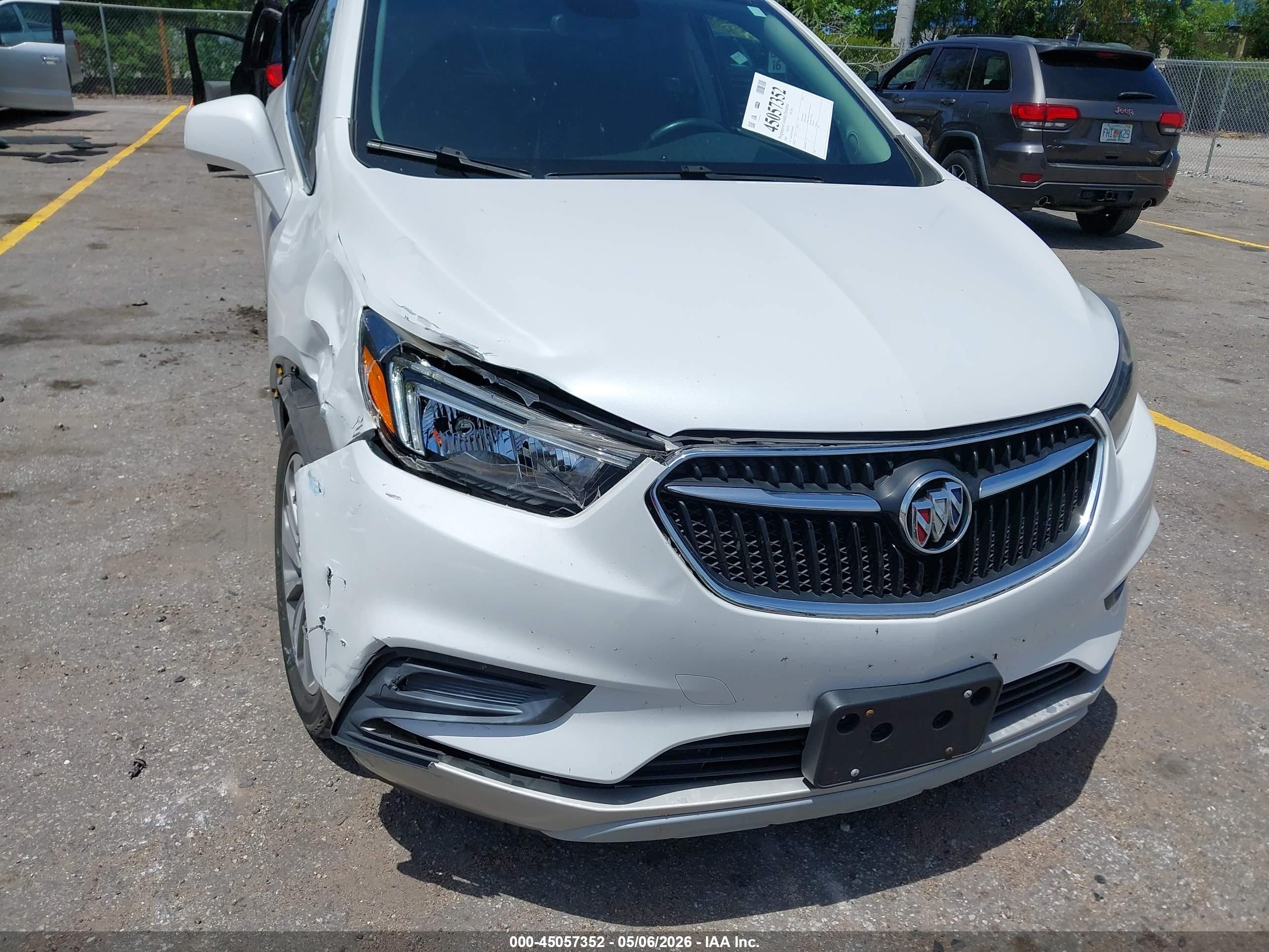 2020 Buick Encore Fwd Preferred White vin: KL4CJASB7LB068992