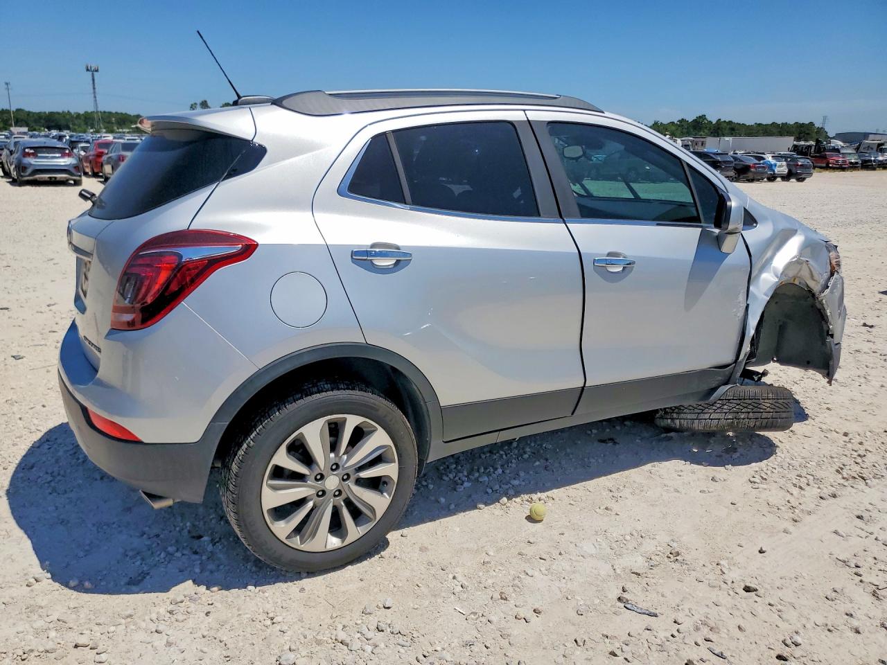 2020 Buick Encore Preferred Серебряный vin: KL4CJASB9LB017932