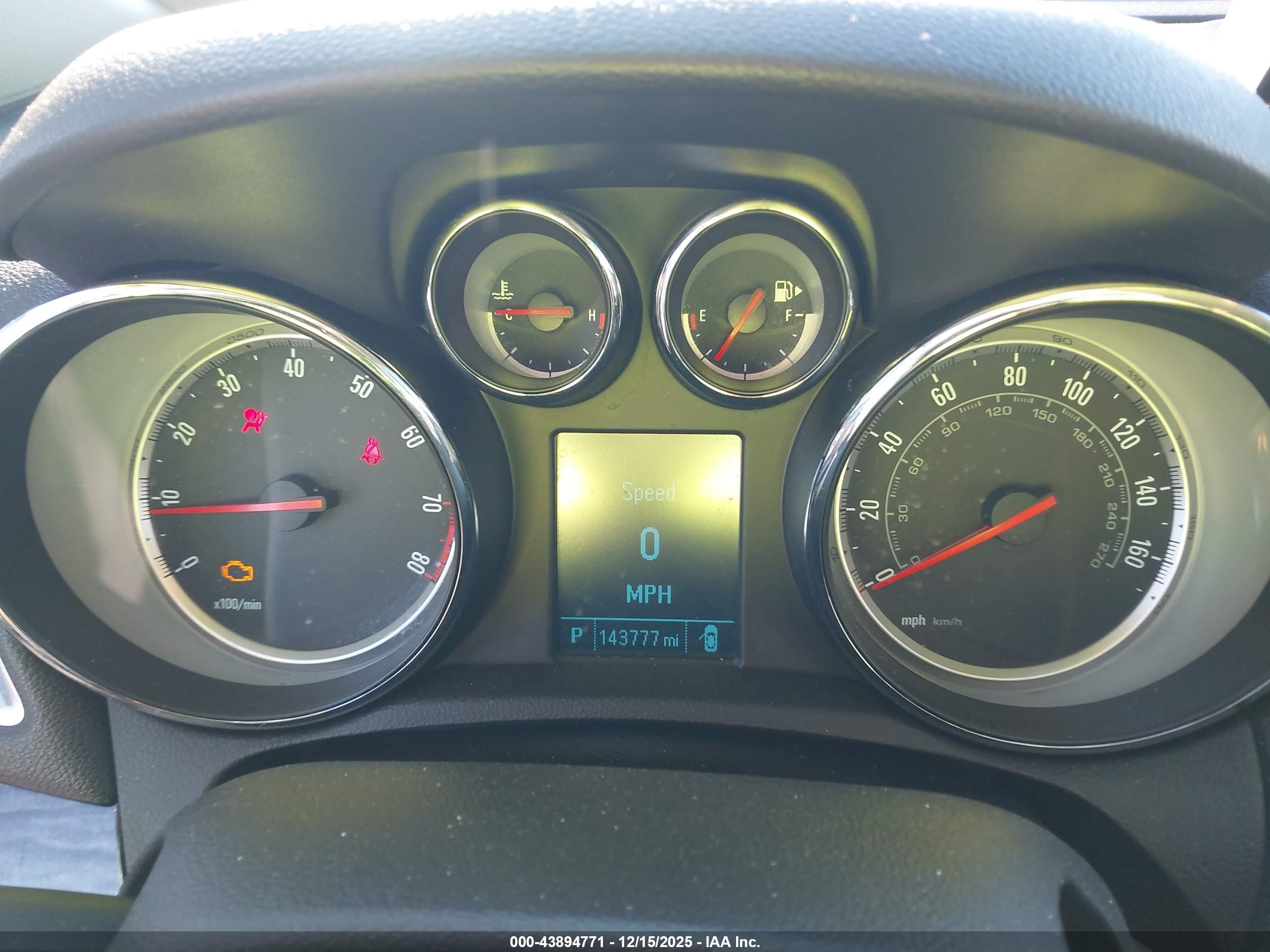 2015 Buick Encore   Champagne vin: KL4CJASBXFB242235