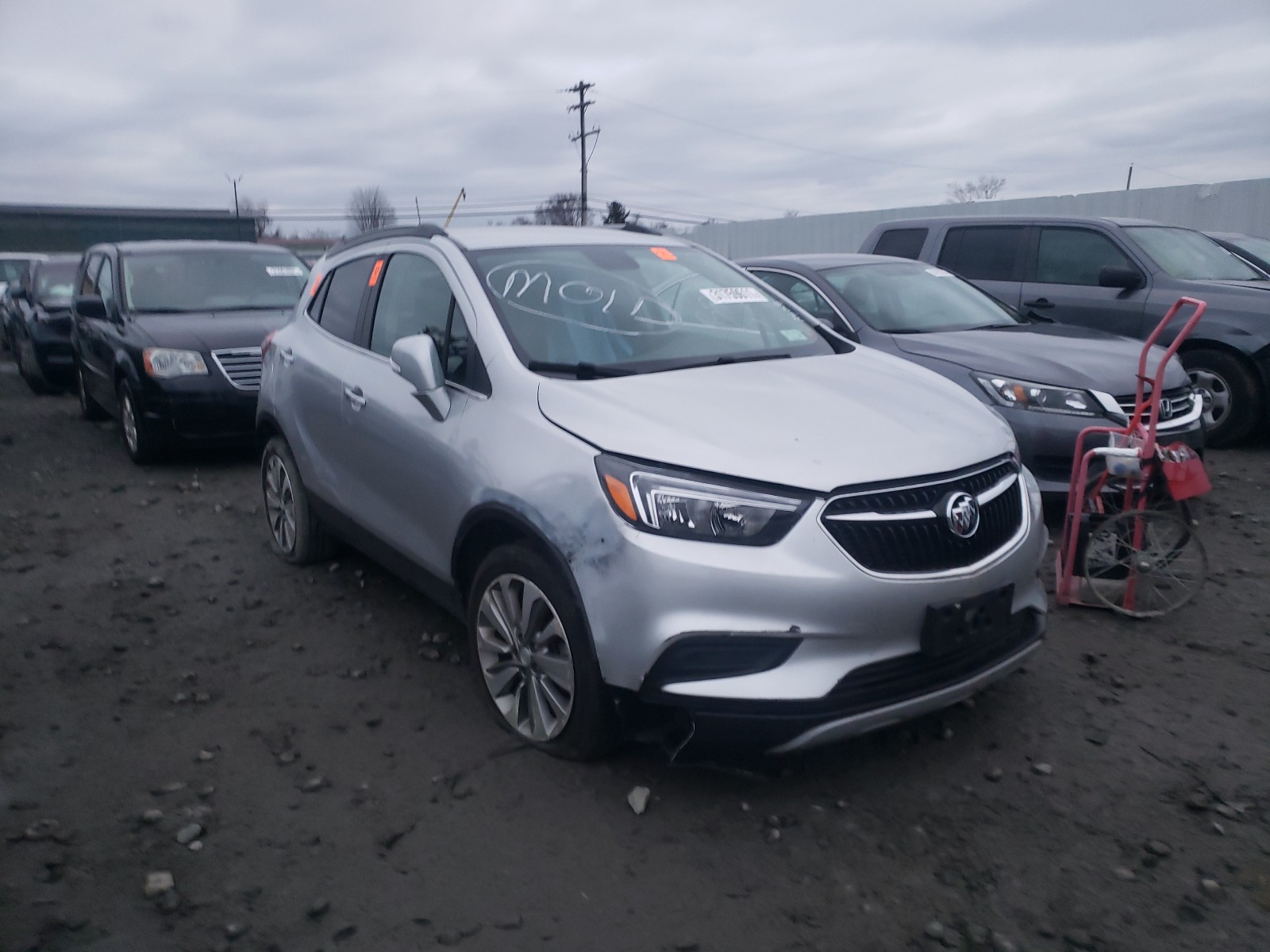 2018 Buick Encore Preferred Серебряный vin: KL4CJASBXJB519829