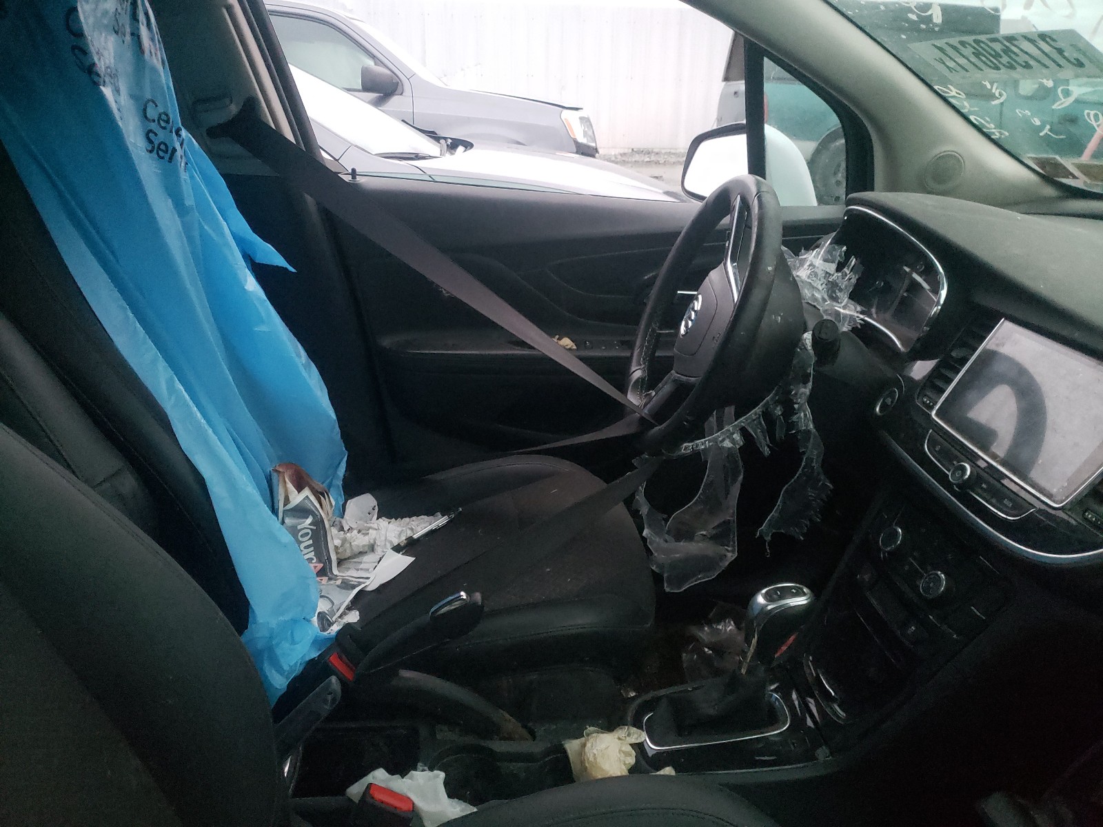 2018 Buick Encore Preferred Серебряный vin: KL4CJASBXJB519829