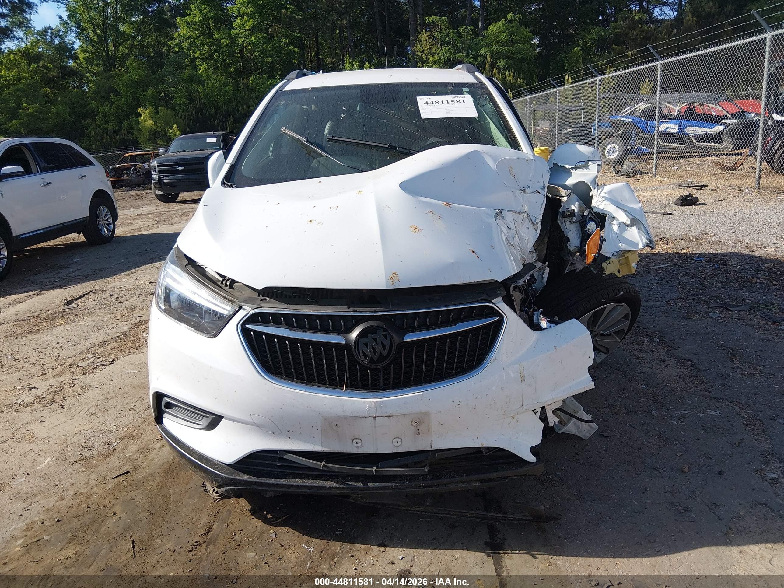 2018 Buick Encore Preferred White vin: KL4CJASBXJB668015