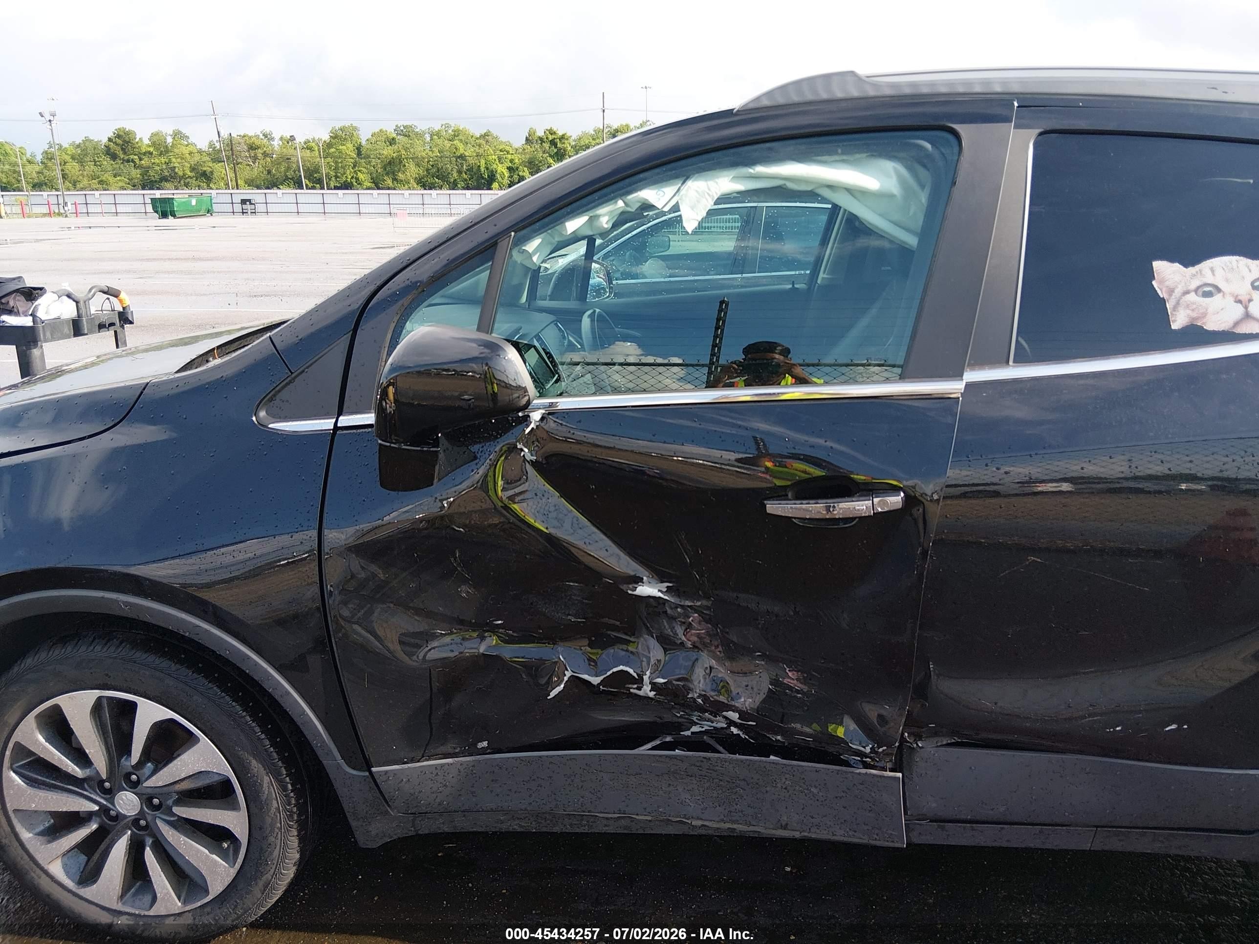 2022 Buick Encore Fwd Preferred Black vin: KL4CJASM0NB501539