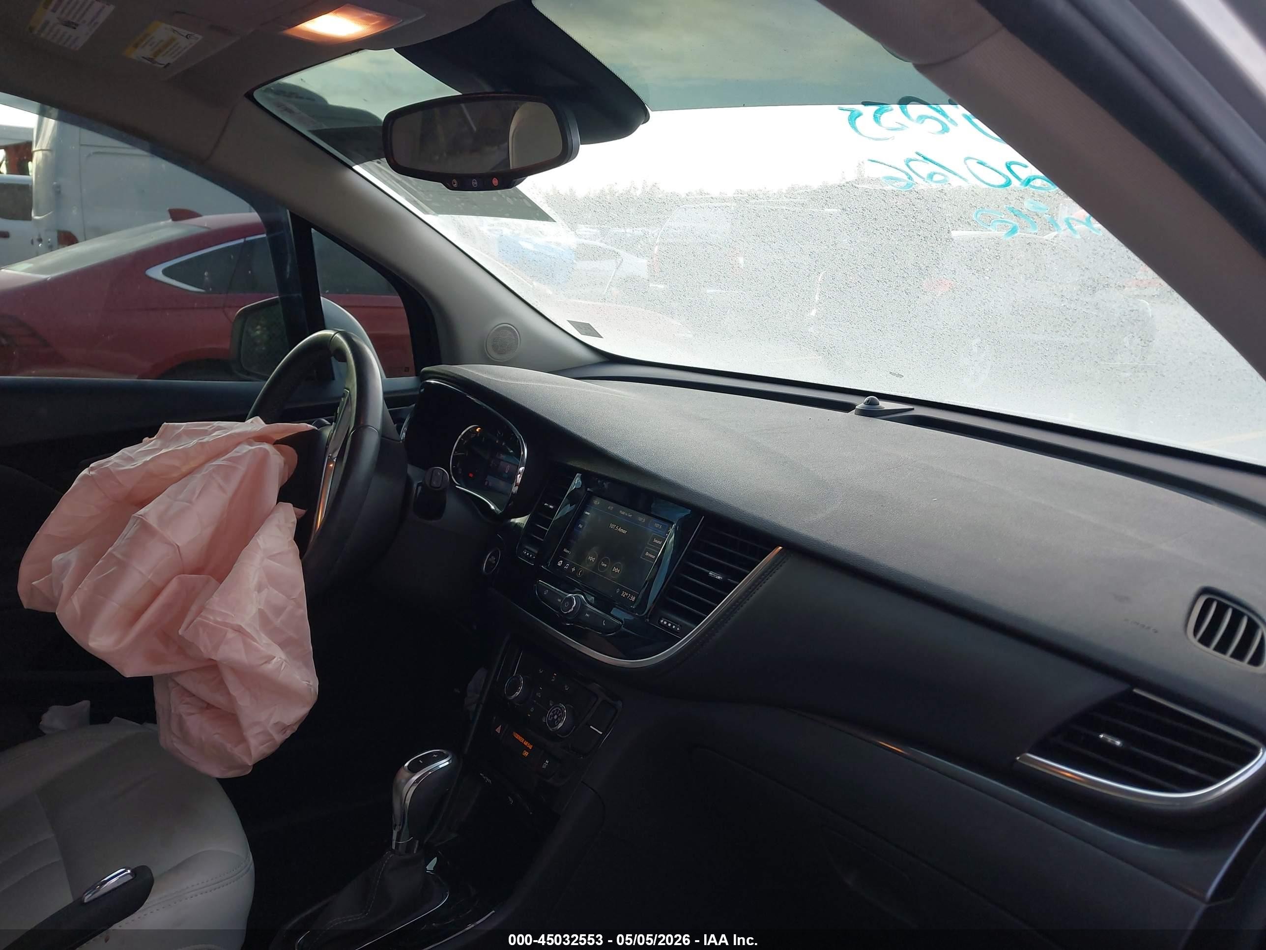 2022 Buick Encore Fwd Preferred Серебряный vin: KL4CJASMXNB525640