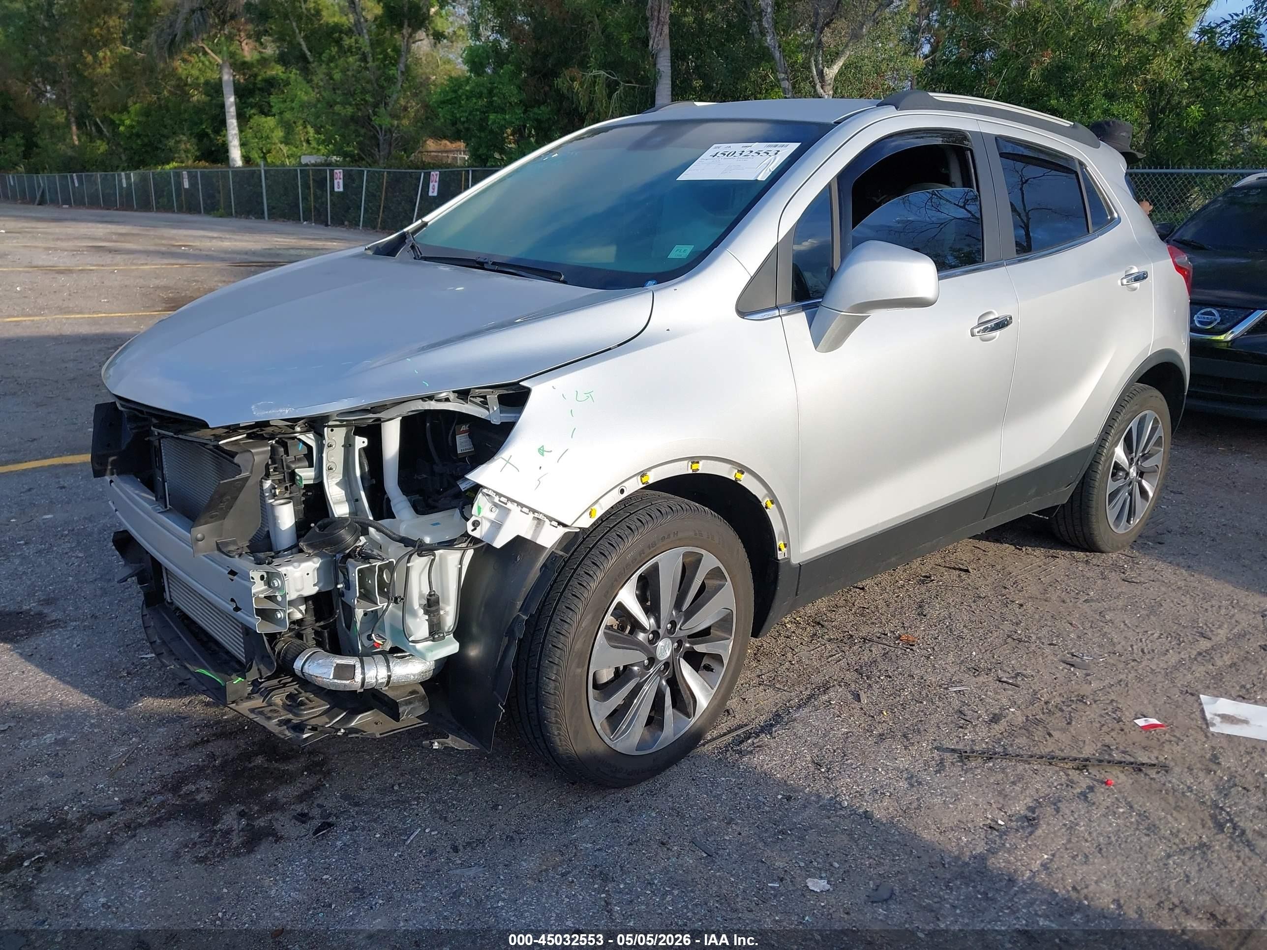 2022 Buick Encore Fwd Preferred Серебряный vin: KL4CJASMXNB525640