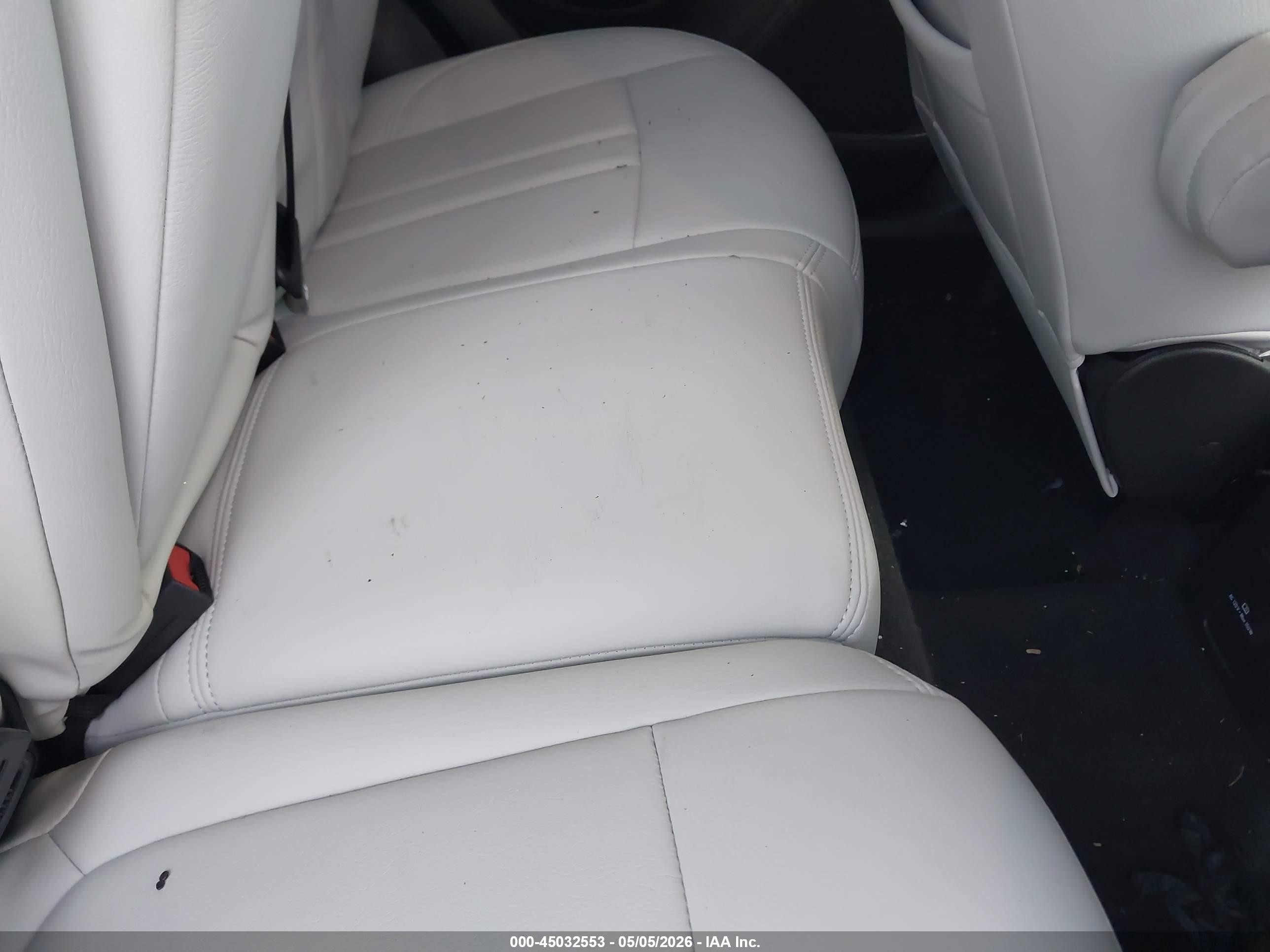 2022 Buick Encore Fwd Preferred Серебряный vin: KL4CJASMXNB525640