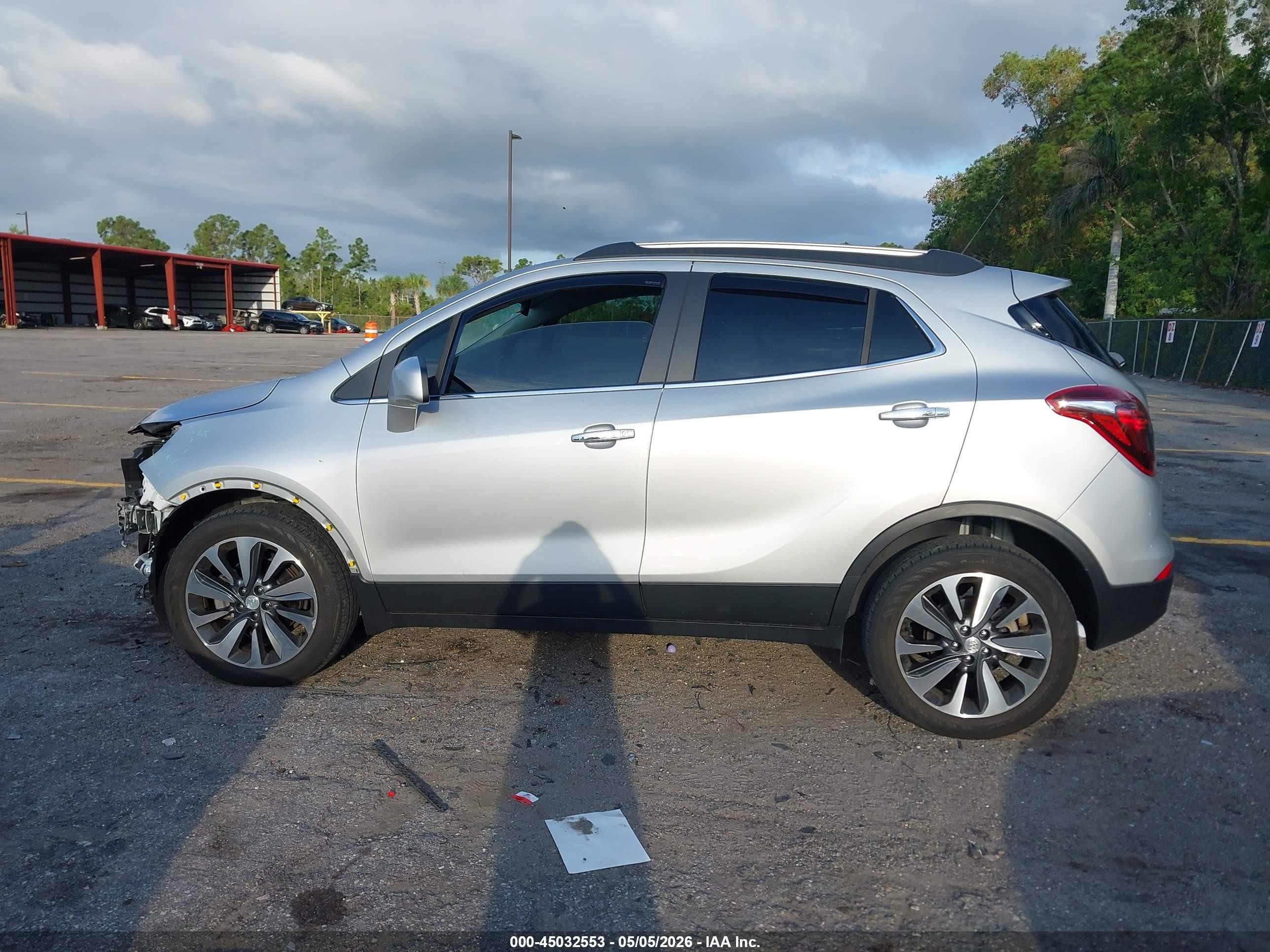 2022 Buick Encore Fwd Preferred Серебряный vin: KL4CJASMXNB525640