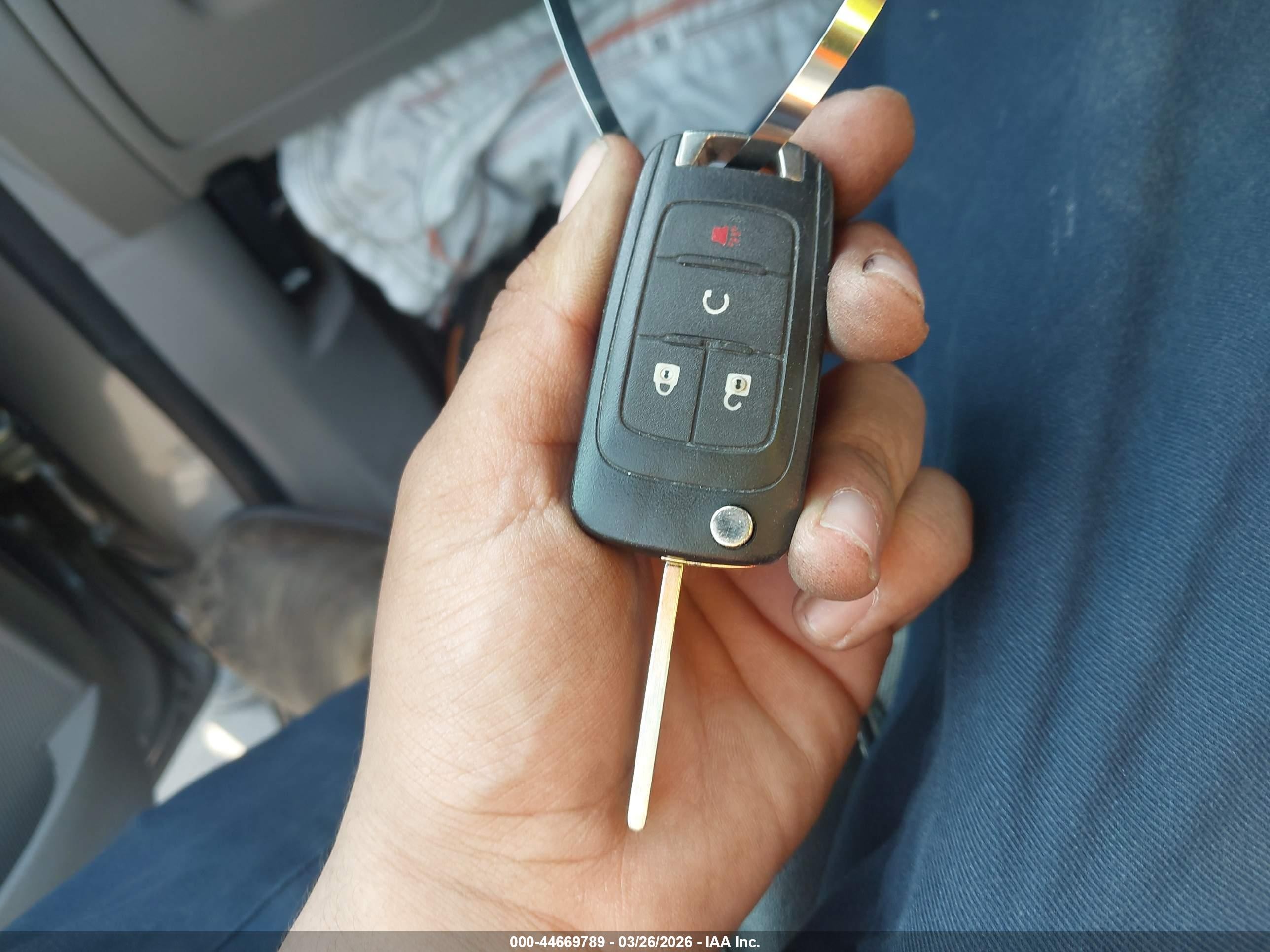 2015 Buick Encore Convenience Серебряный vin: KL4CJBSB5FB043325