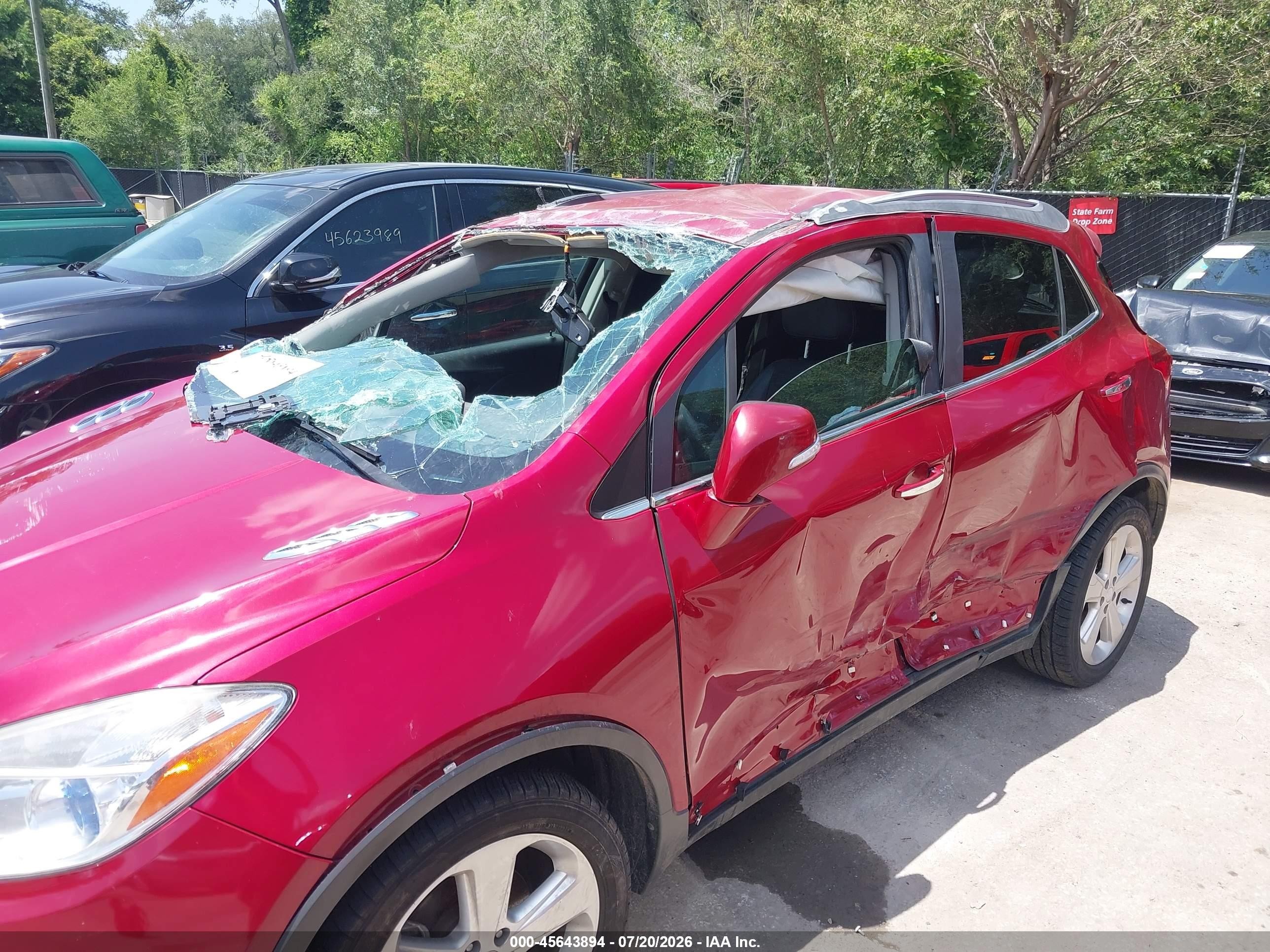 2015 Buick Encore Convenience Red vin: KL4CJBSB6FB127959