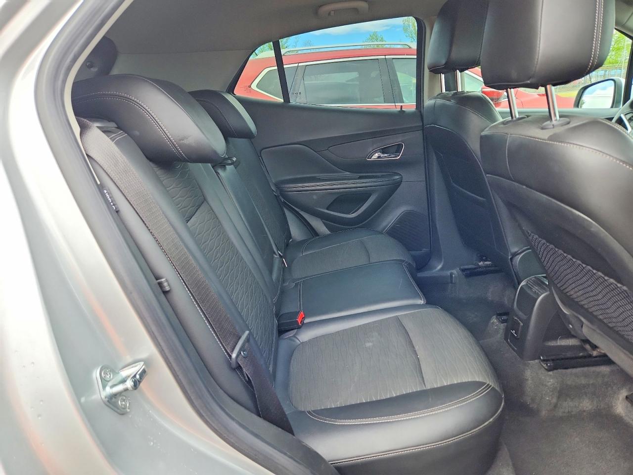 2015 Buick Encore Convenience Серебряный vin: KL4CJBSB7FB034030