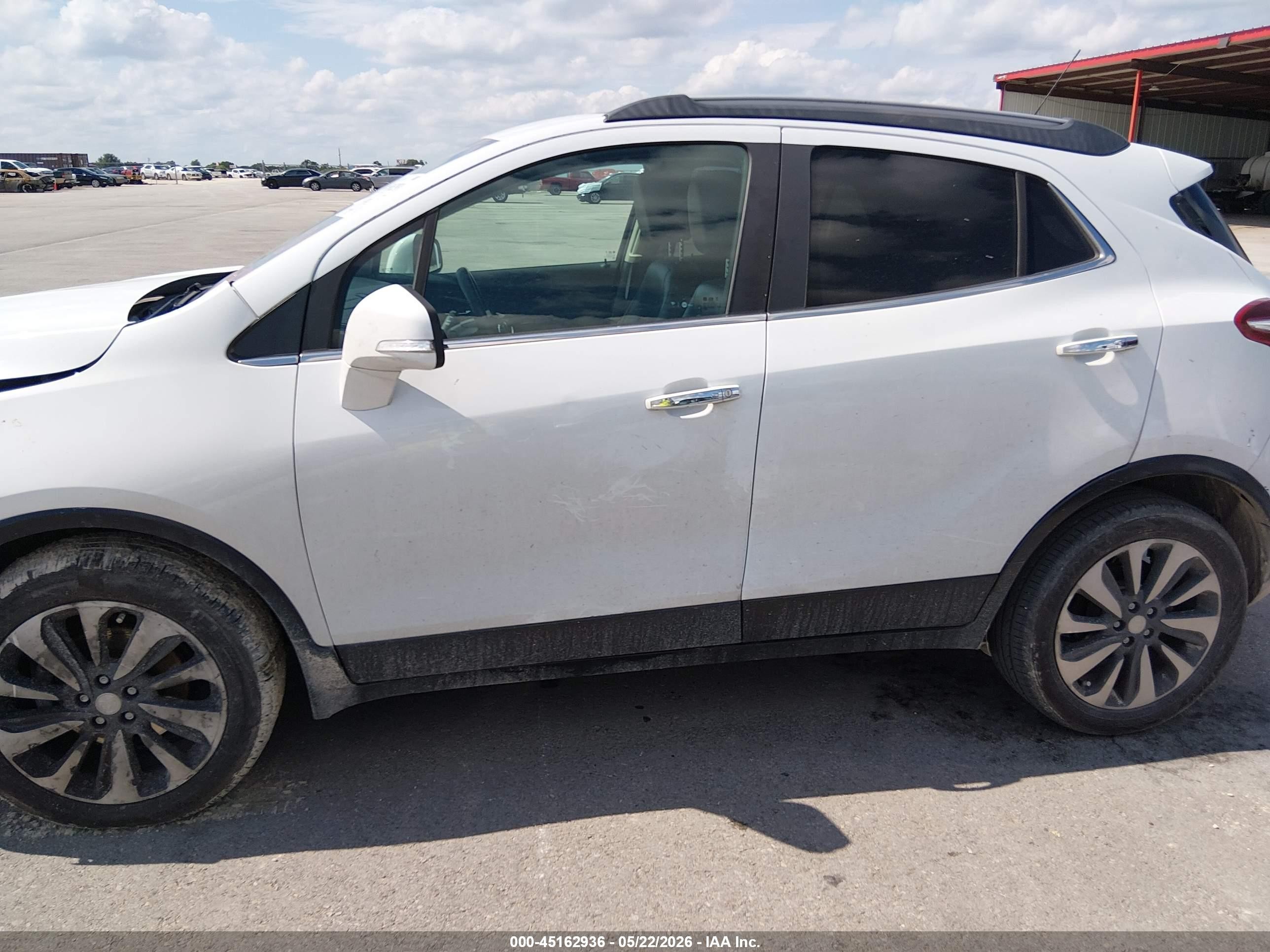2018 Buick Encore Essence White vin: KL4CJCSB1JB526812