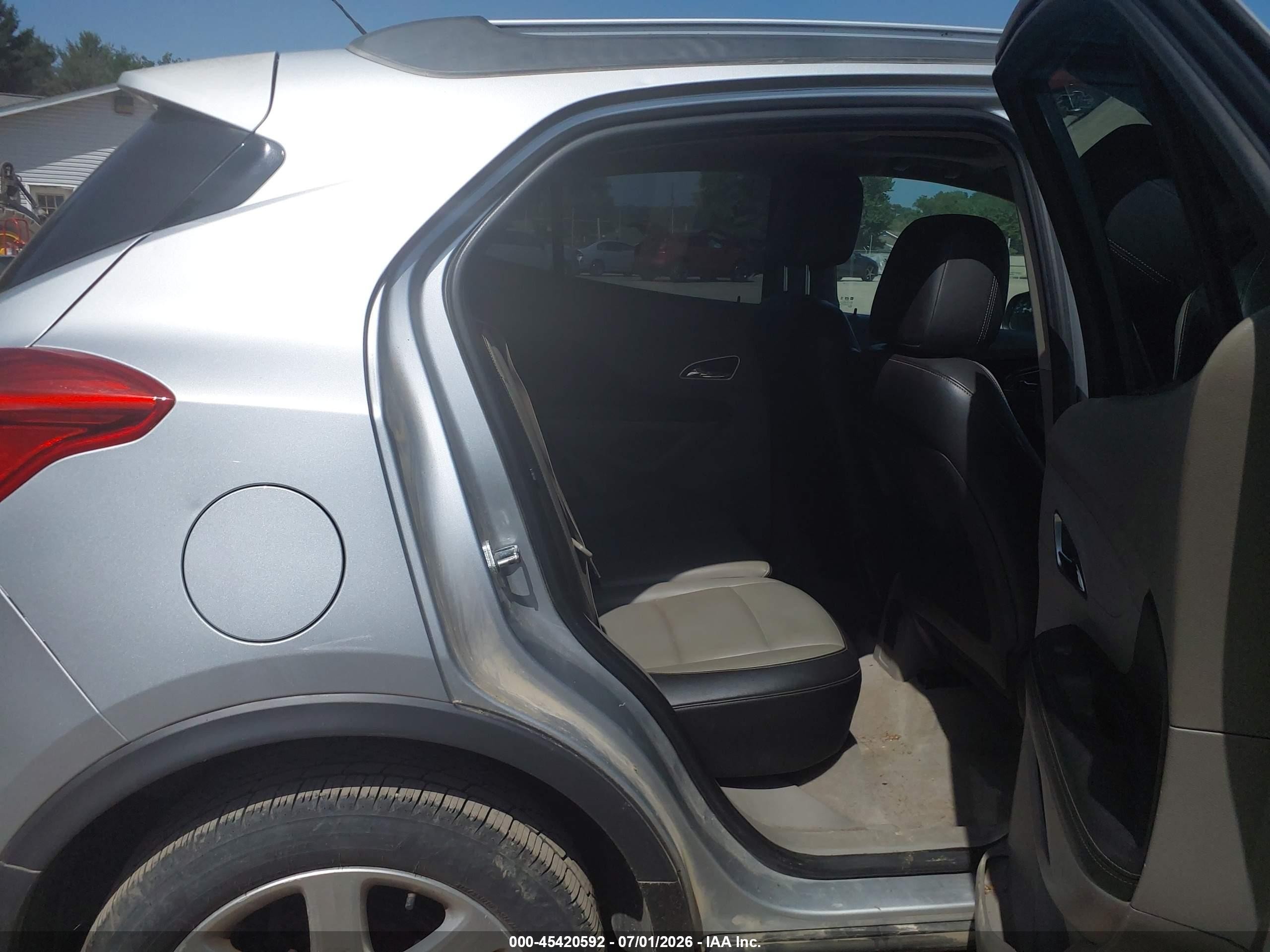 2015 Buick Encore Leather Серебряный vin: KL4CJCSB3FB268509