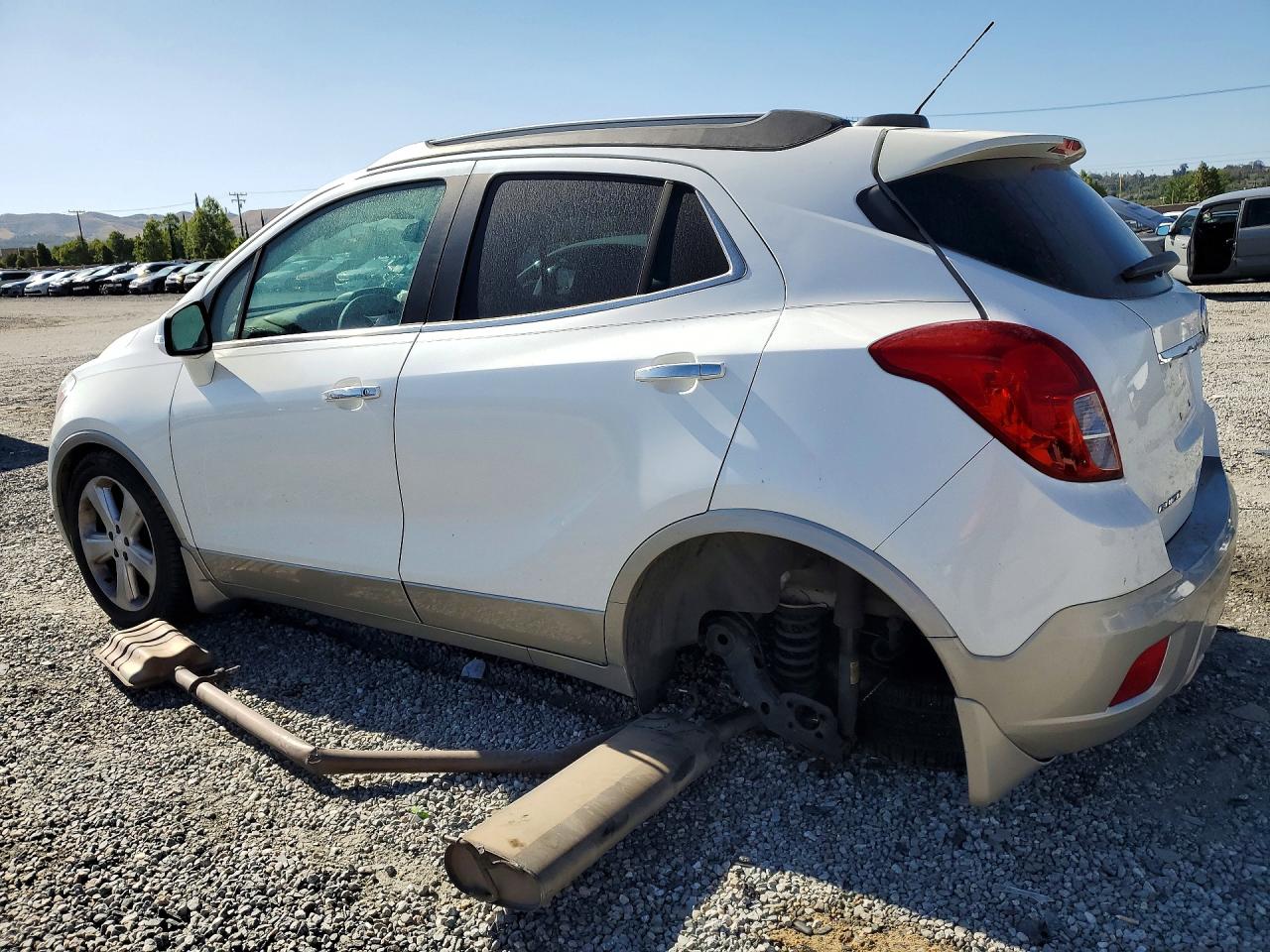 2015 Buick Encore White vin: KL4CJCSB8FB095831