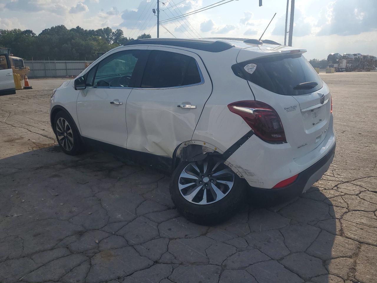 2018 Buick Encore Essence White vin: KL4CJCSB8JB645411