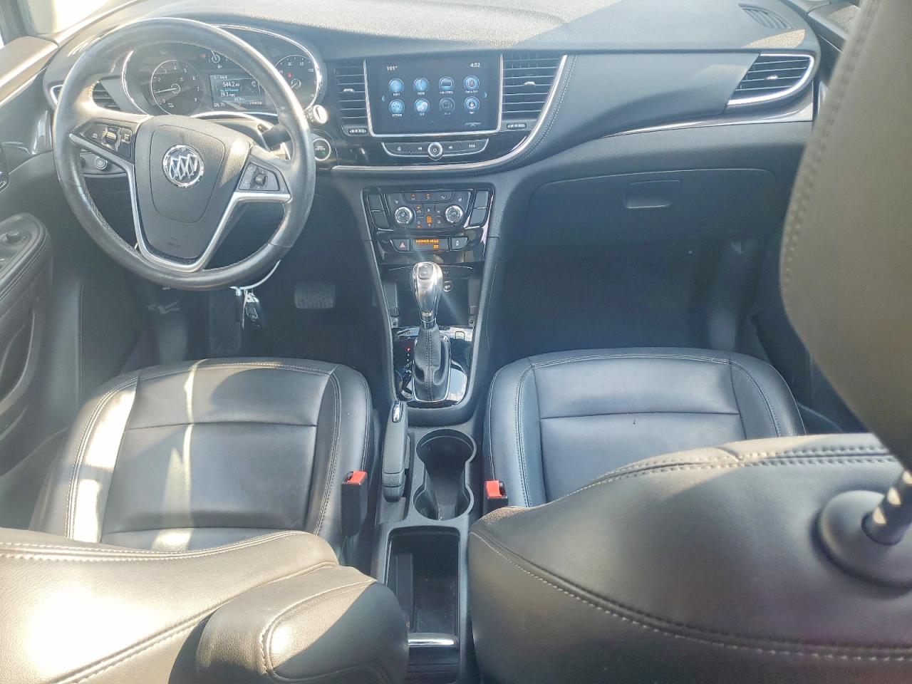 2018 Buick Encore Essence White vin: KL4CJCSB8JB645411